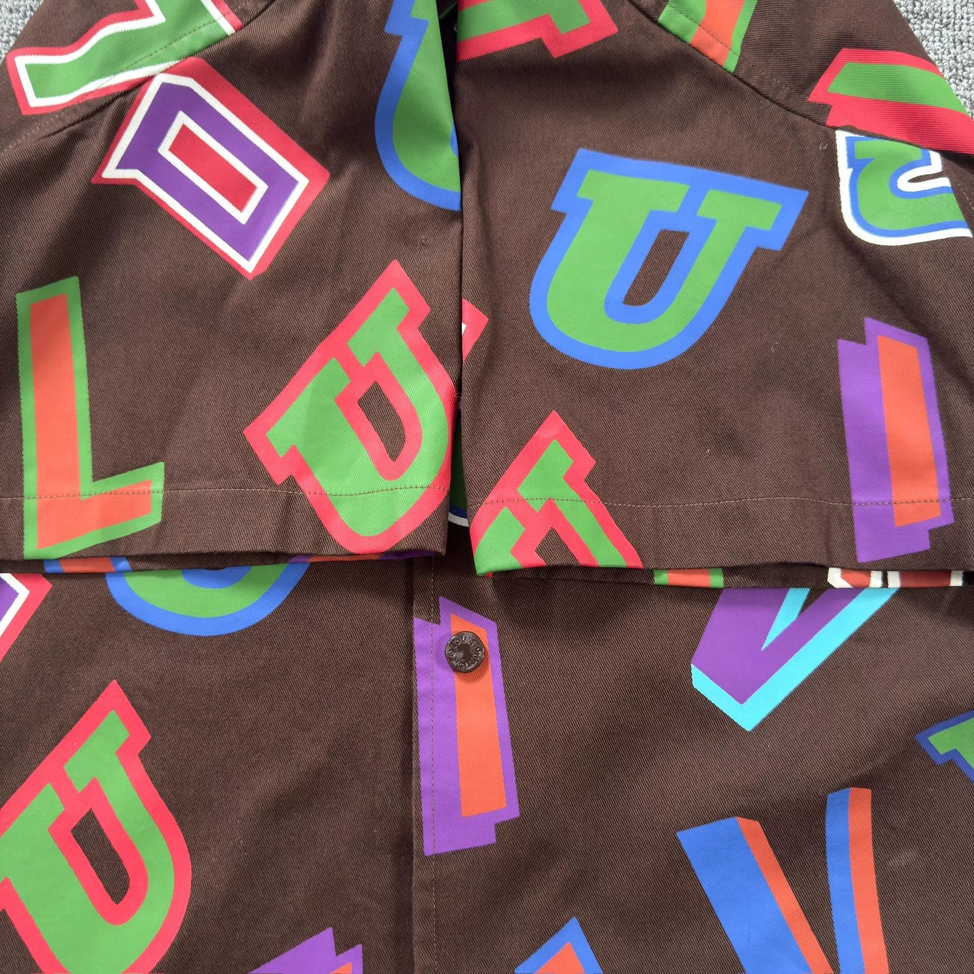 Louis Vuitton Louis Vuitton x NBA Multi Logo Brown Shirt Size S Size US S / EU 44-46 / 1 - 4 Thumbnail