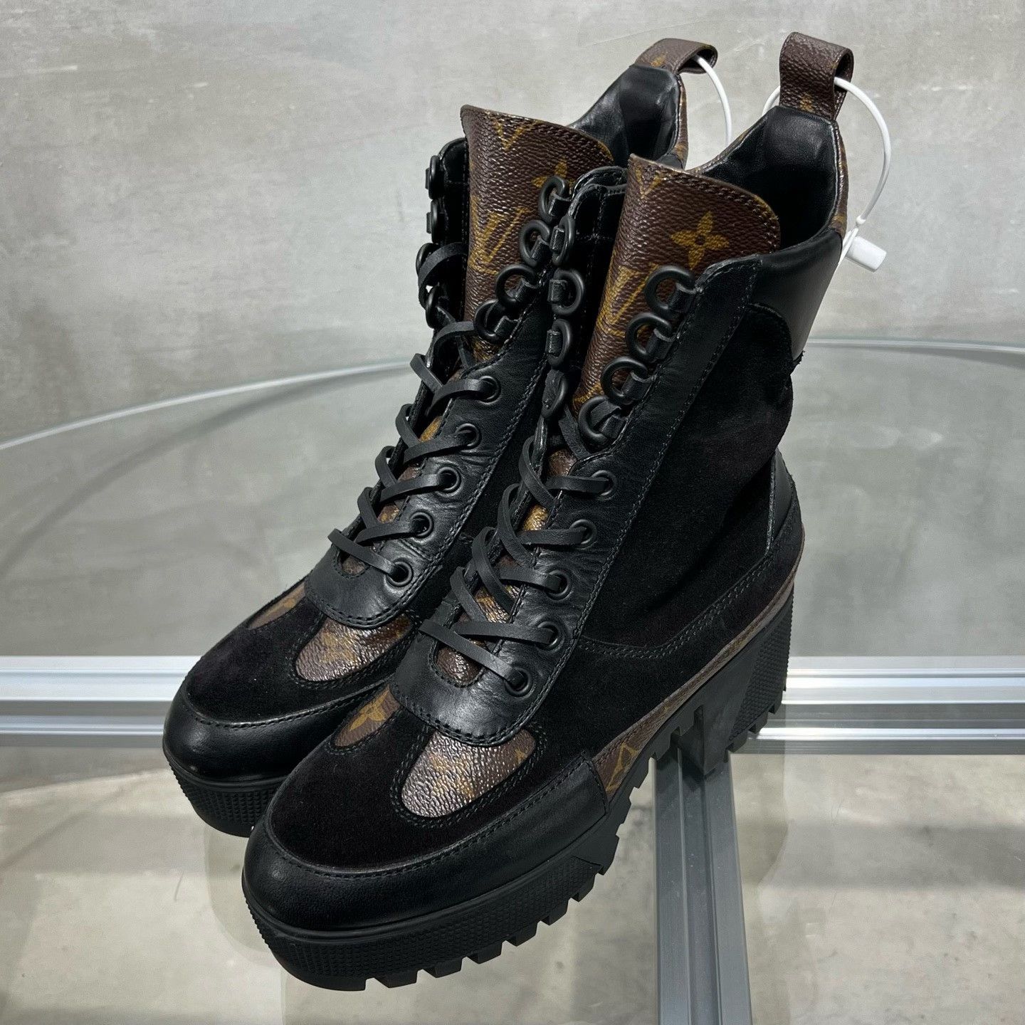 Louis Vuitton Louis Vuitton Boots it_34-5 Women Size US 4.5 / IT 34.5 - 2 Thumbnail