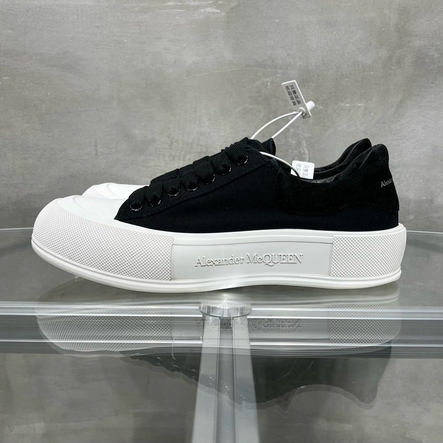 Alexander McQueen Alexander McQueen Casual Black Lowtop Sneakers 8 Men Size US 8 / EU 41 - 3 Thumbnail