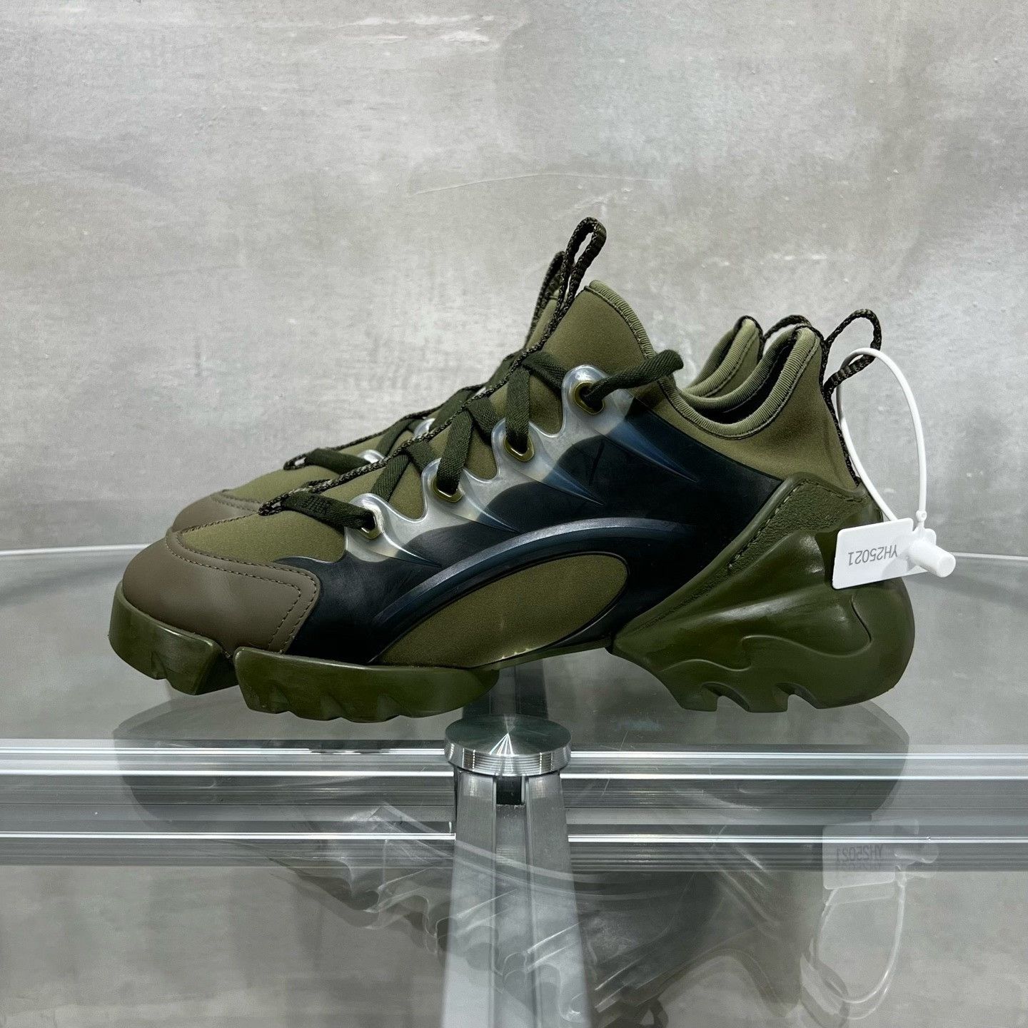 Dior Dior Green Lowtop Sneakers it_36-5 Women Size US 6.5 / IT 36.5 - 3 Thumbnail