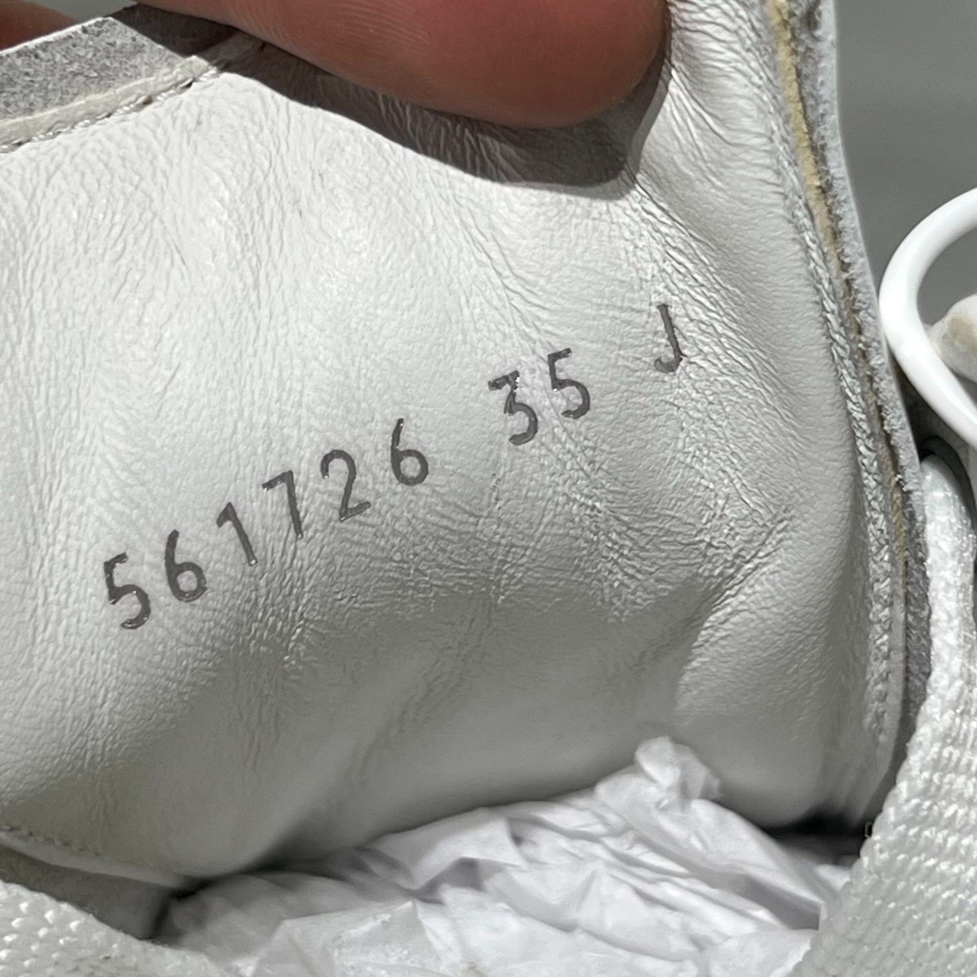 Alexander McQueen Alexander McQueen Laser White Lowtop Sneakers it_35 Women Size US 5 / IT 35 - 8 Thumbnail