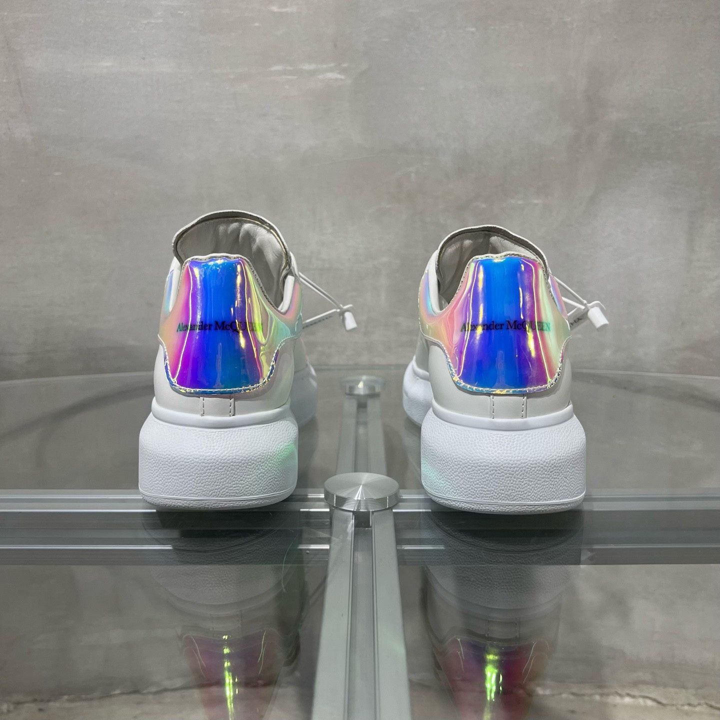 Alexander McQueen Alexander McQueen Laser White Lowtop Sneakers it_35 Women Size US 5 / IT 35 - 6 Thumbnail