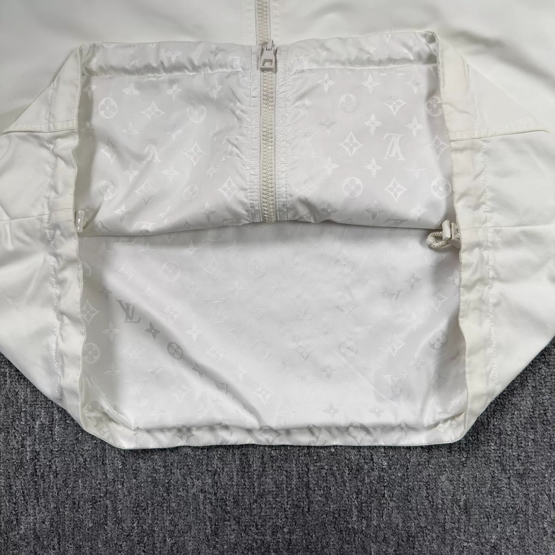 Louis Vuitton Louis Vuitton Monogram Reversible Pin Jacket 52 Size US L / EU 52-54 / 3 - 5 Thumbnail