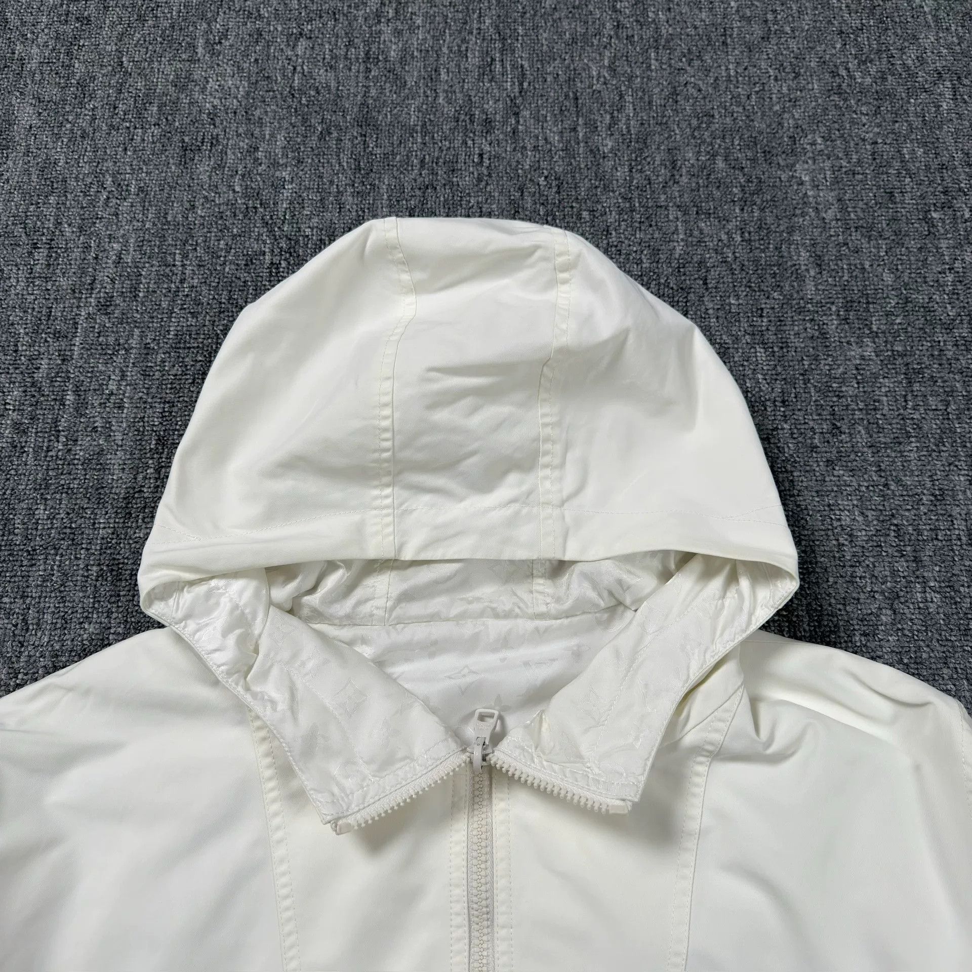 Louis Vuitton Louis Vuitton Monogram Reversible Pin Jacket 52 Size US L / EU 52-54 / 3 - 2 Thumbnail