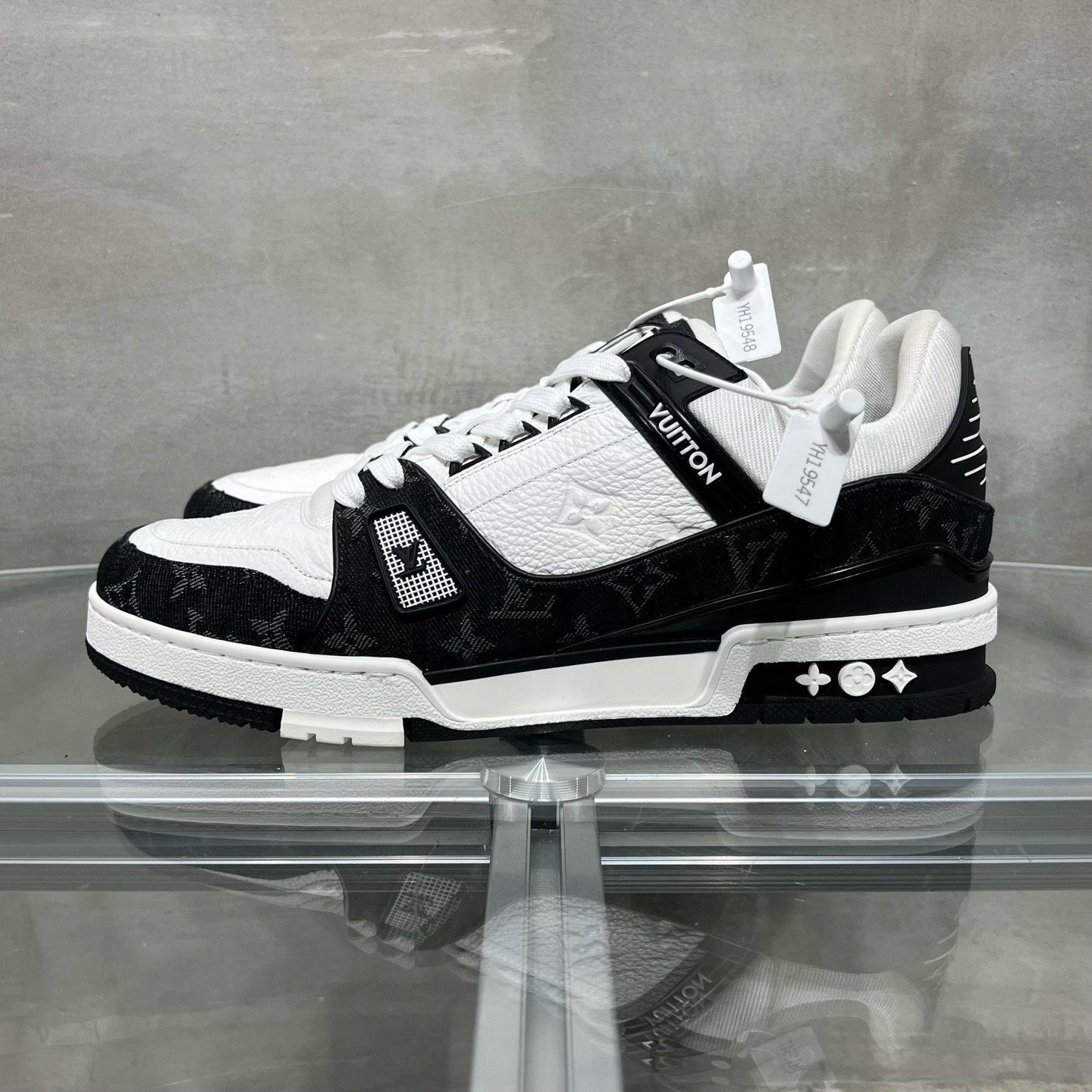Louis Vuitton Louis Vuitton Training Denim Black Lowtop Sneakers 9.5 Men Size US 9.5 / EU 42-43 - 3 Thumbnail