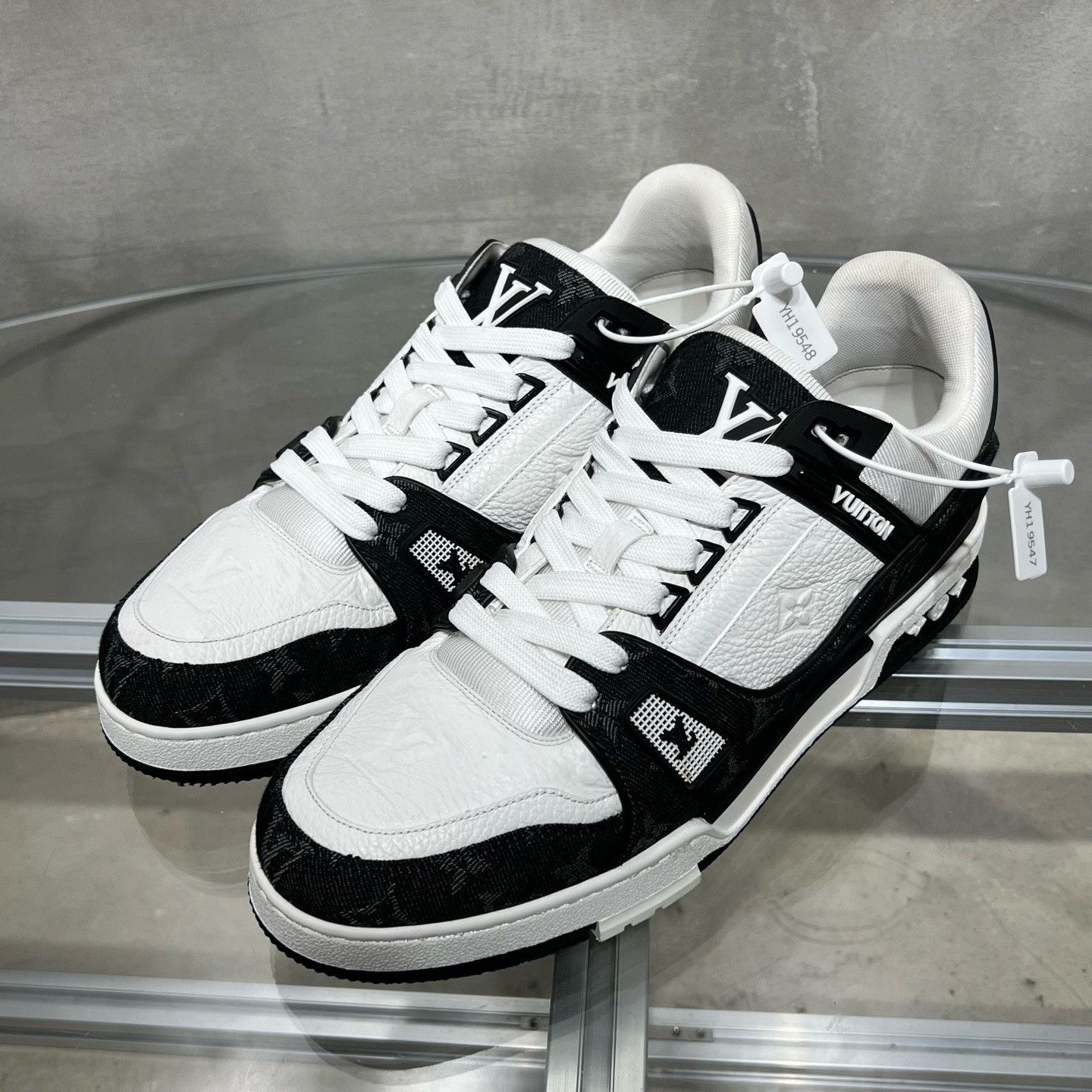 Louis Vuitton Louis Vuitton Training Denim Black Lowtop Sneakers 9.5 Men Size US 9.5 / EU 42-43 - 2 Thumbnail