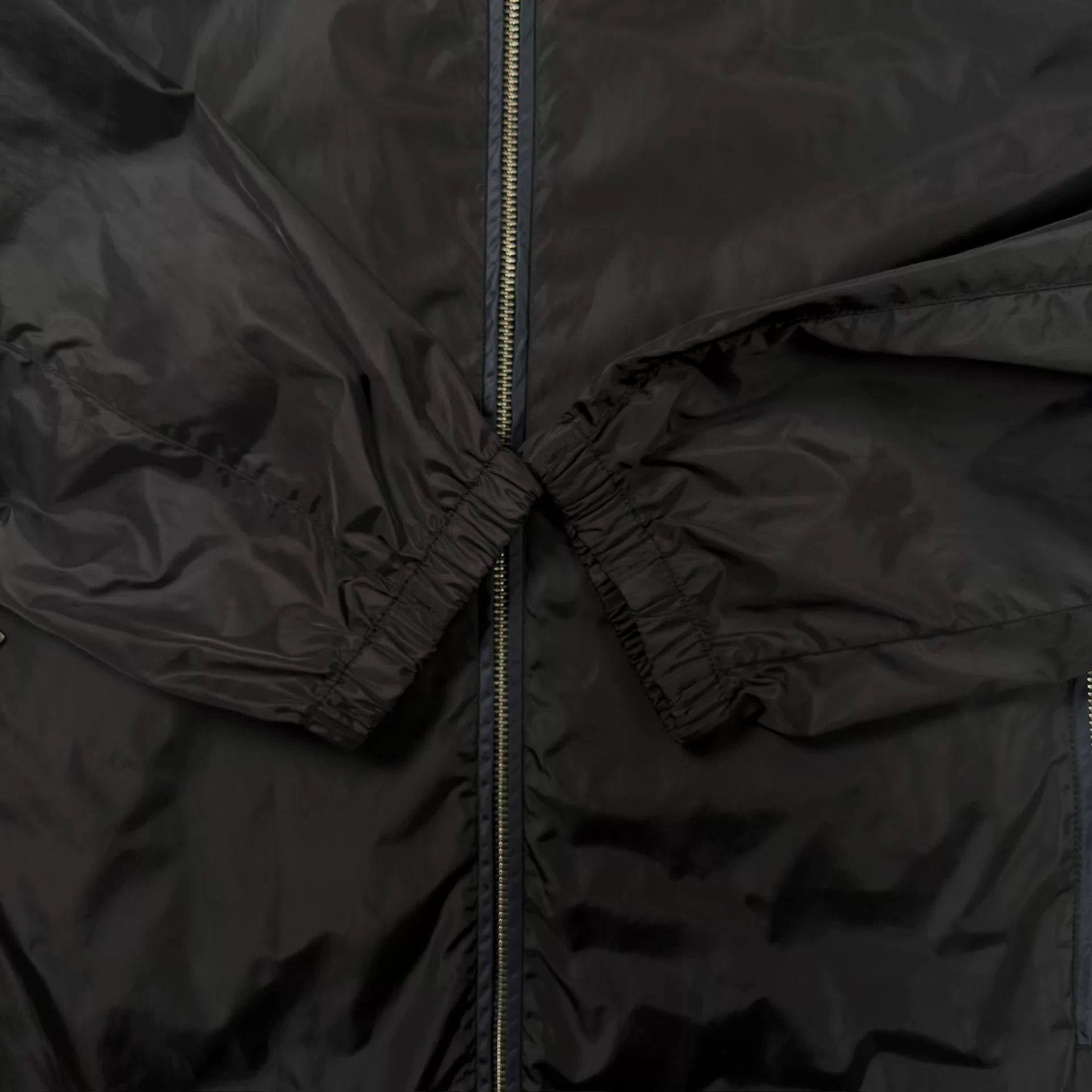 Prada Prada Triangle Logo Hooded Windbreaker Jacket Size 52 Size US L / EU 52-54 / 3 - 3 Thumbnail