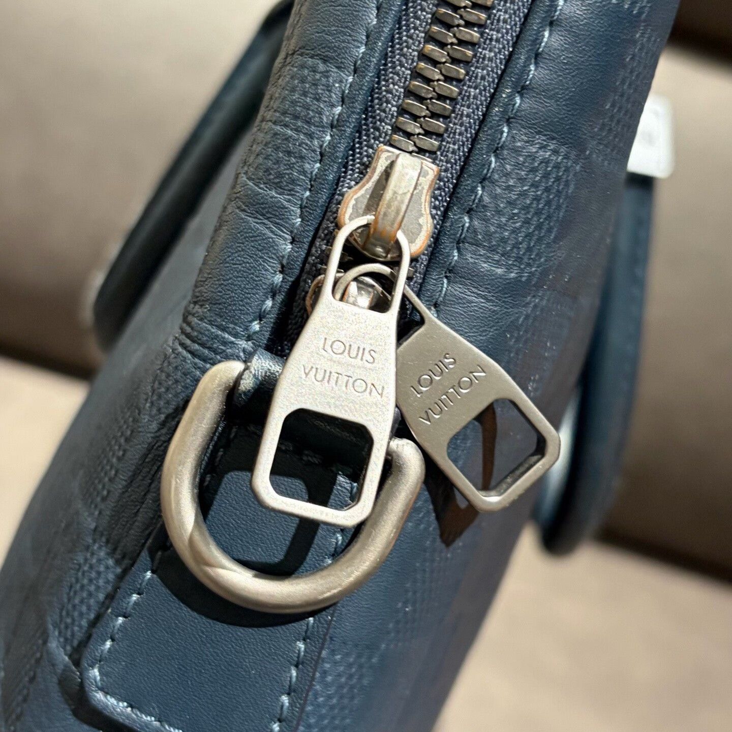 Louis Vuitton Louis Vuitton Checkered Blue Bag one size Men Size ONE SIZE - 4 Thumbnail