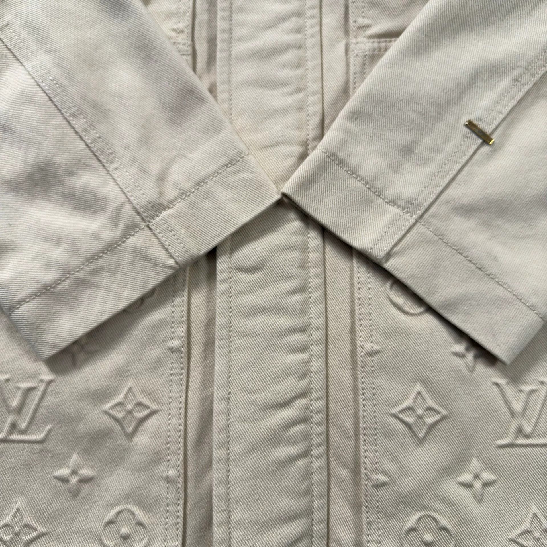 Louis Vuitton Louis Vuitton Monogram Embossed Shearling Jacket 50 Size US M / EU 48-50 / 2 - 3 Thumbnail