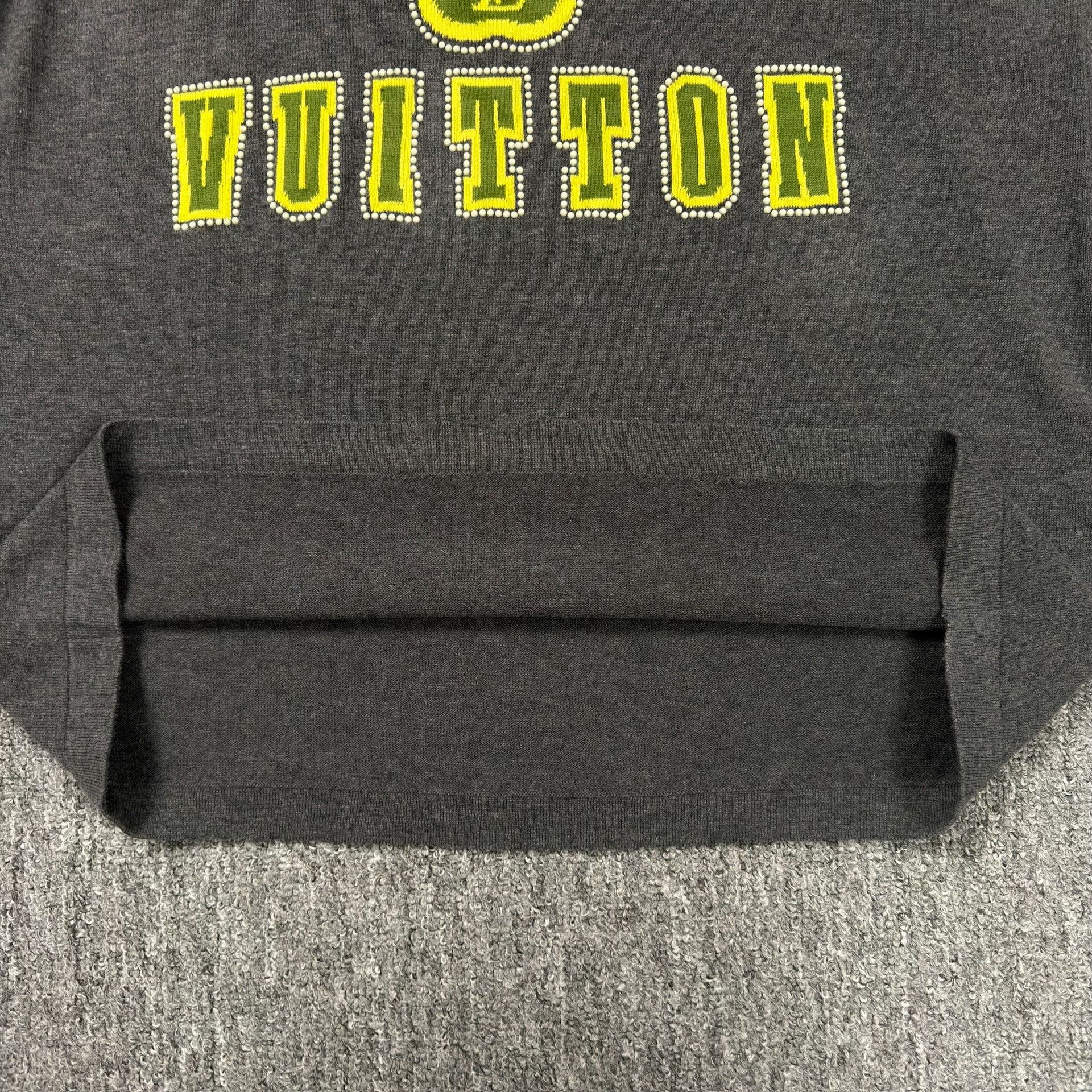 Louis Vuitton Louis Vuitton Beaded Paw Logo T-Shirt S Size US S / EU 44-46 / 1 - 4 Thumbnail