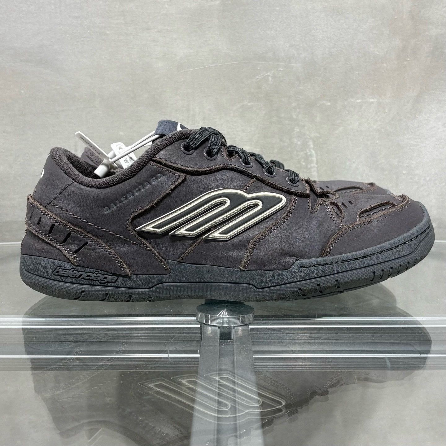 Balenciaga Balenciaga Brown Lowtop Sneakers 8 Men Size US 8 / EU 41 - 4 Thumbnail