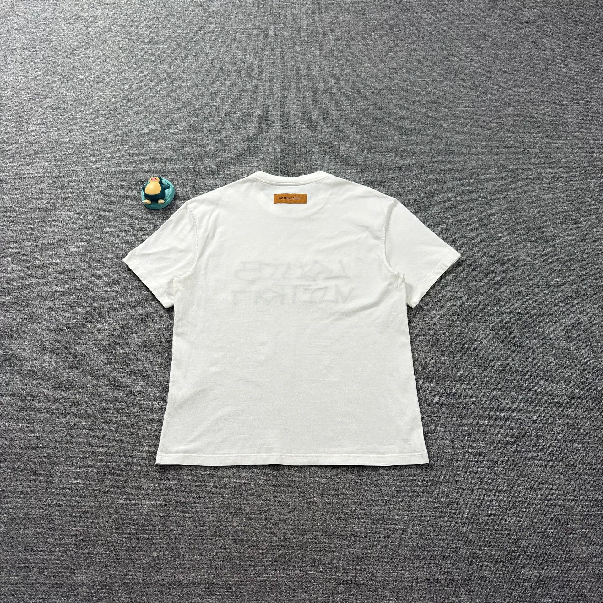Louis Vuitton Louis Vuitton Handle With Care Graffiti T-Shirt XXL Size US XXL / EU 58 / 5 - 7 Thumbnail