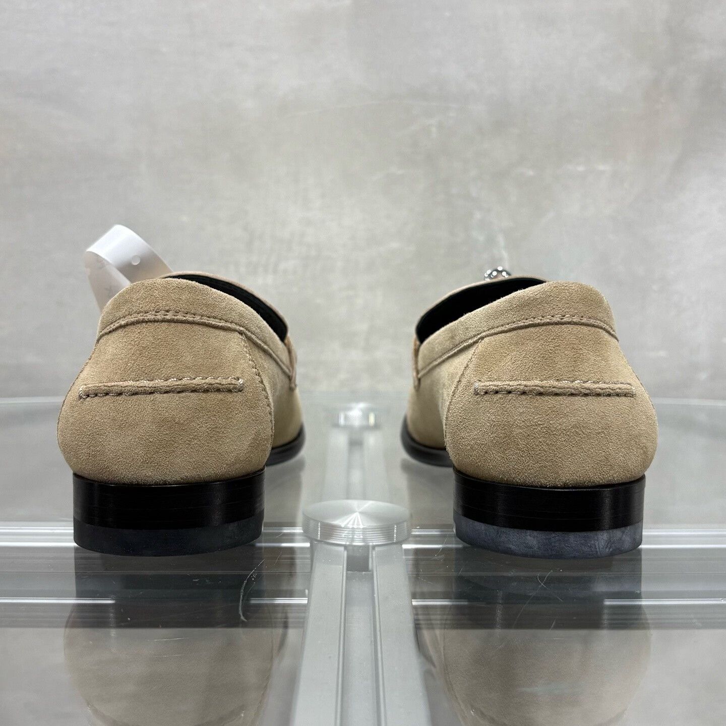 Hermes Hermes Beige Lowtop Sneakers it_35 Women Size US 5 / IT 35 - 6 Thumbnail