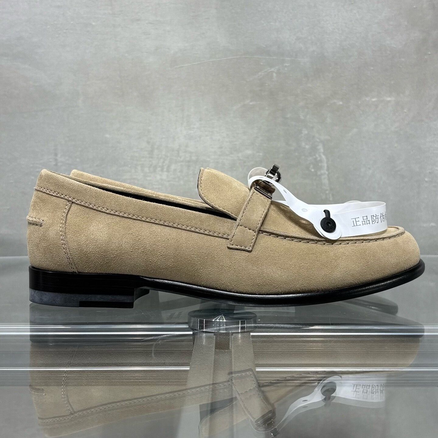 Hermes Hermes Beige Lowtop Sneakers it_35 Women Size US 5 / IT 35 - 4 Thumbnail
