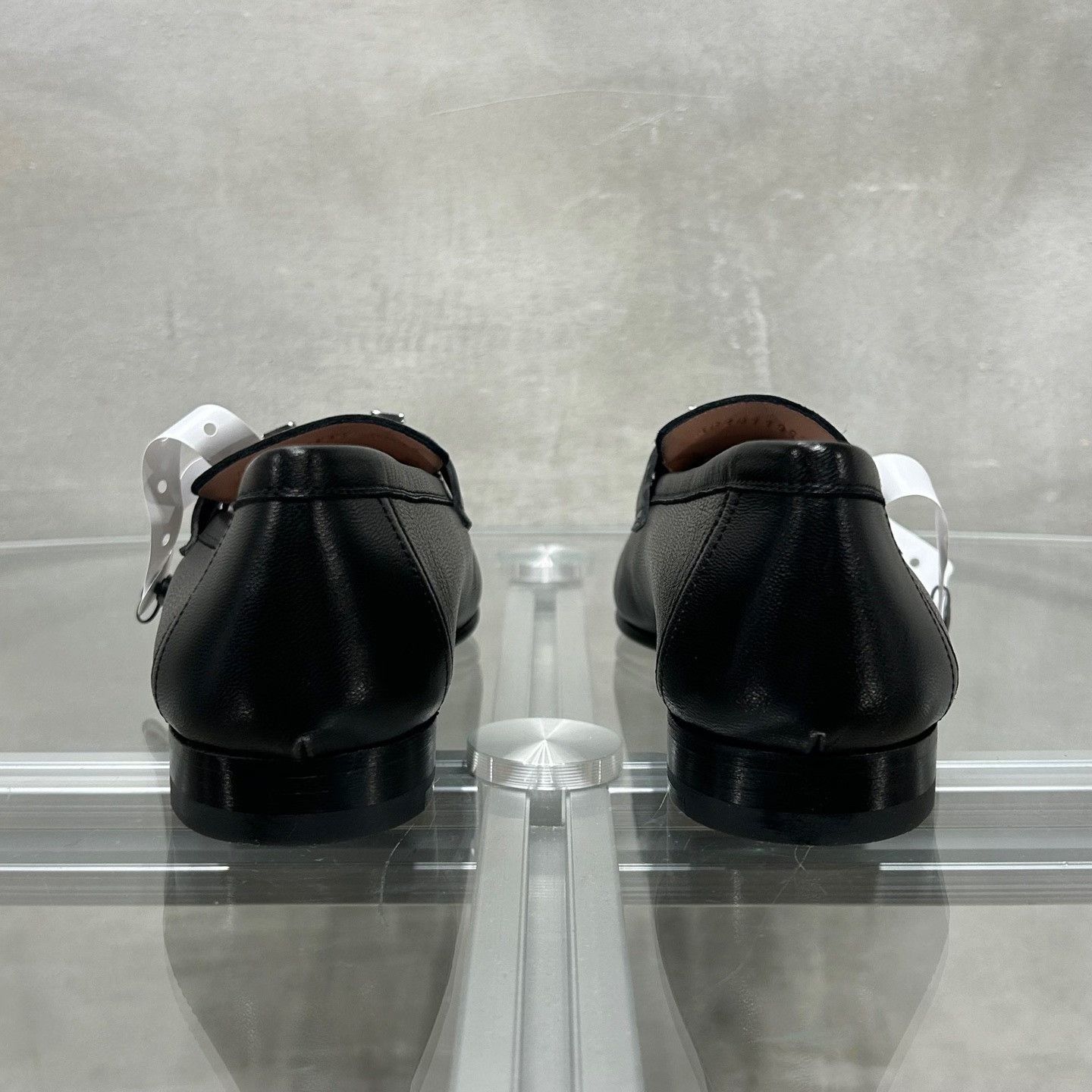 Hermes Hermes Black Lowtop Sneakers it_38-5 Women Size US 8.5 / IT 38.5 - 6 Thumbnail