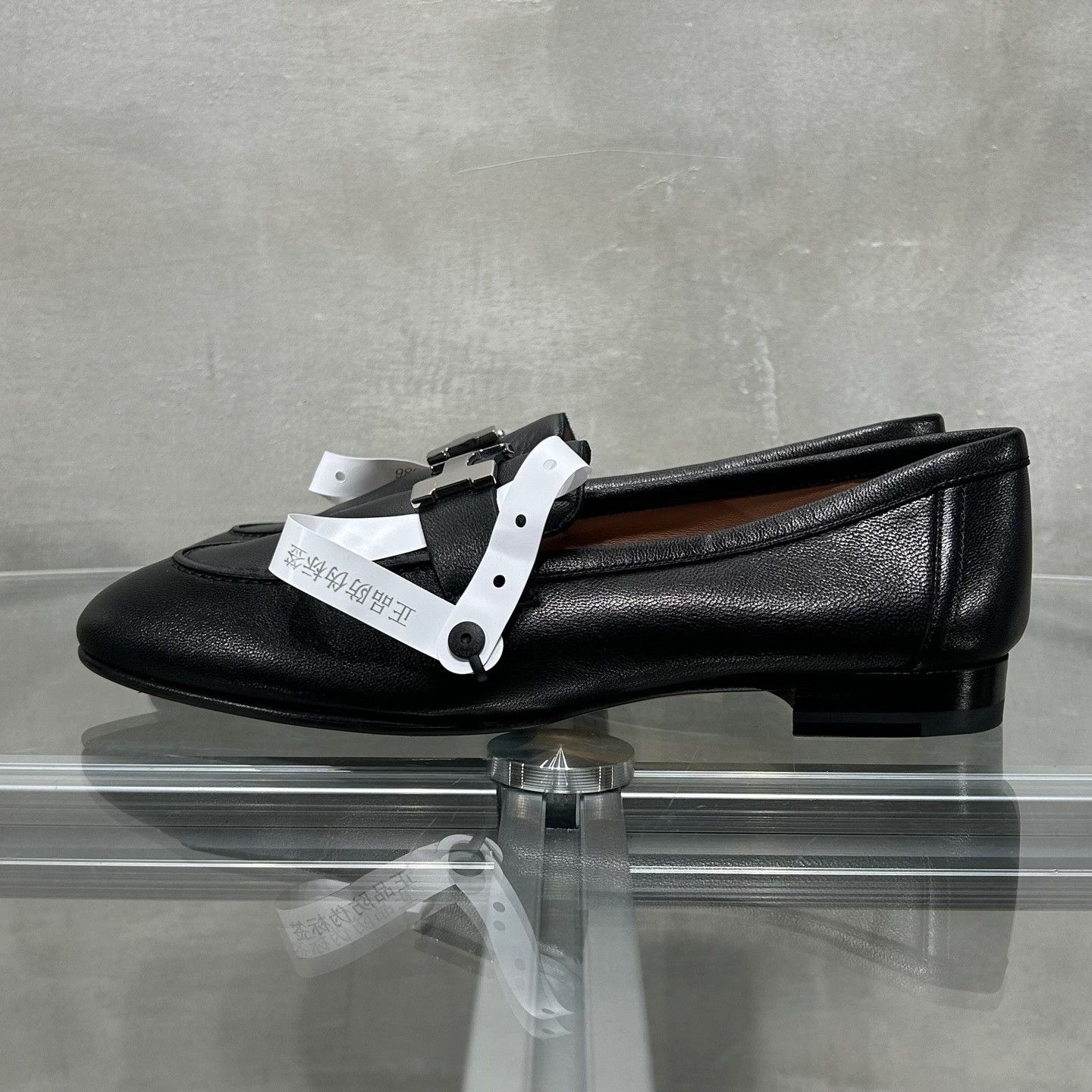 Hermes Hermes Black Lowtop Sneakers it_38-5 Women Size US 8.5 / IT 38.5 - 3 Thumbnail
