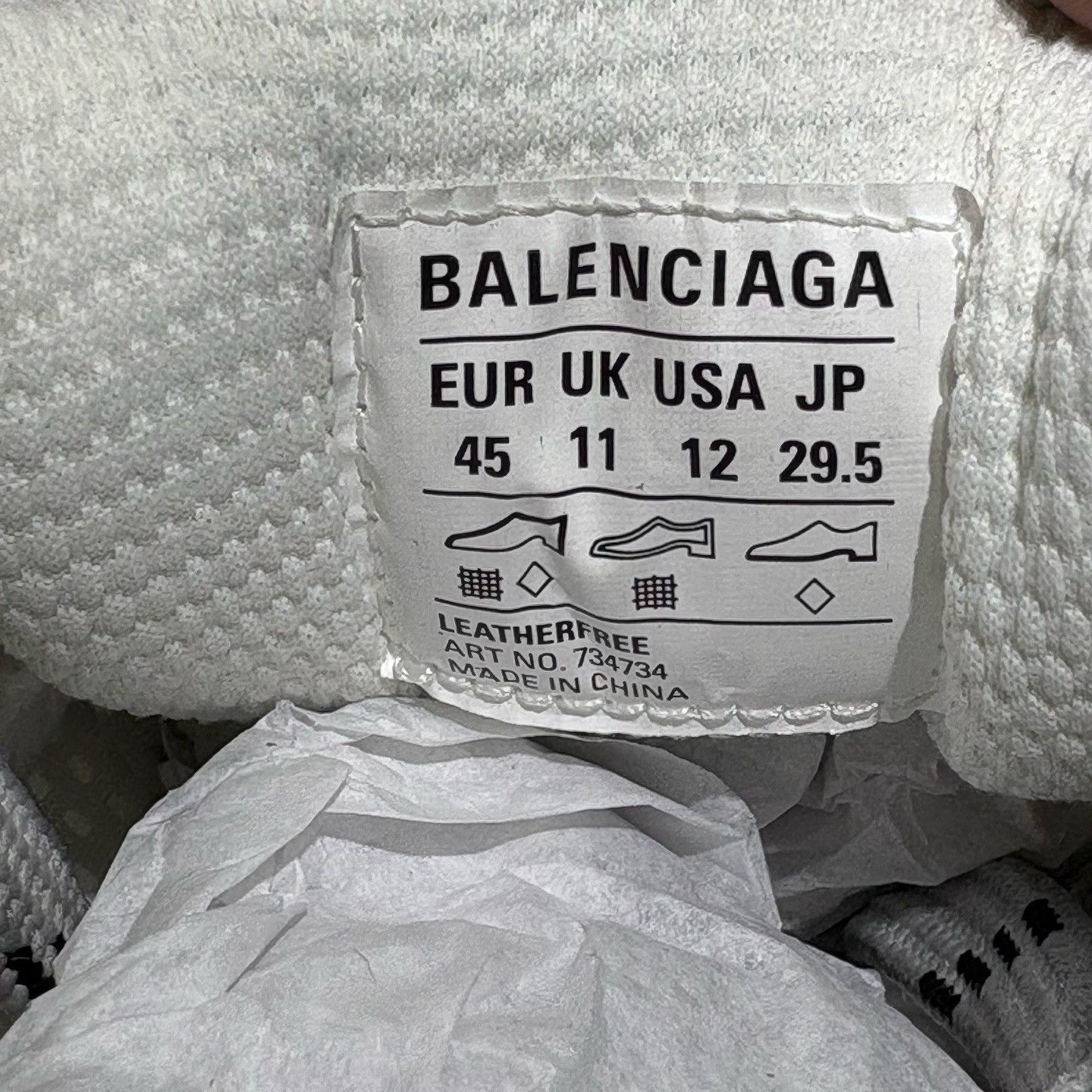 Balenciaga Balenciaga Distressed Gray Lowtop Sneakers 12 Men Size US 12 / EU 45 - 8 Thumbnail