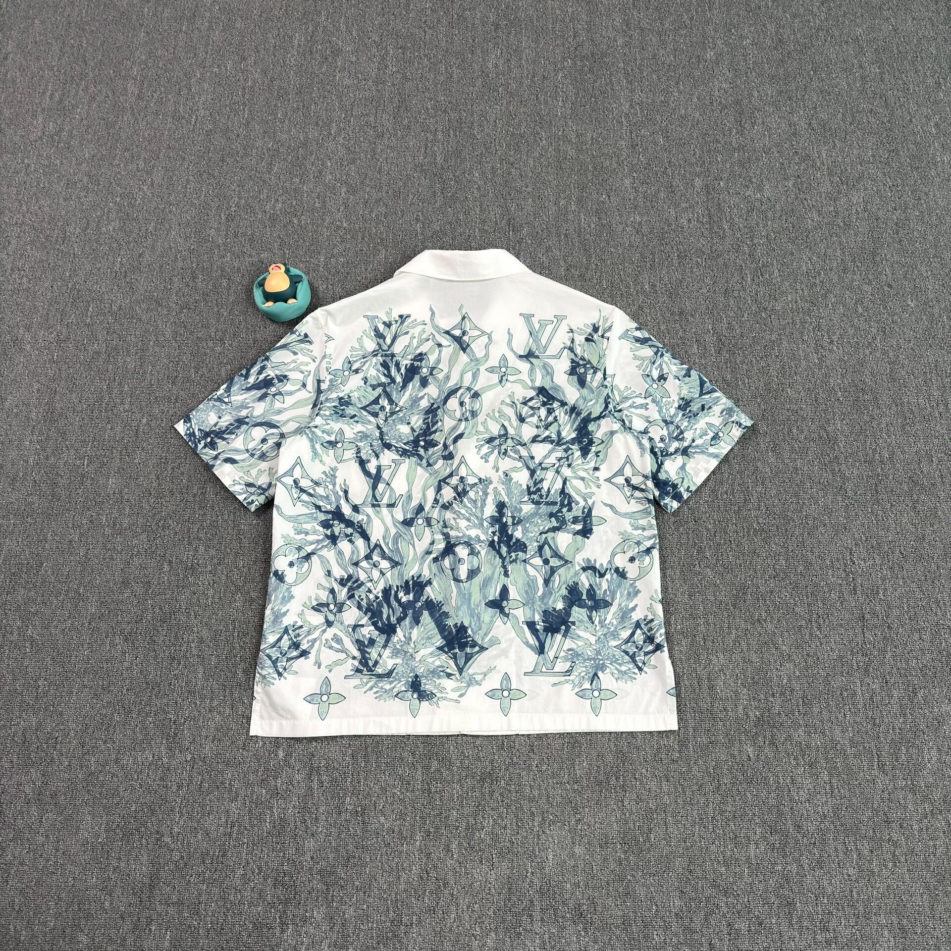 Louis Vuitton Louis Vuitton Seaweed Monogram Print Shirt Size M Size US M / EU 48-50 / 2 - 2 Thumbnail