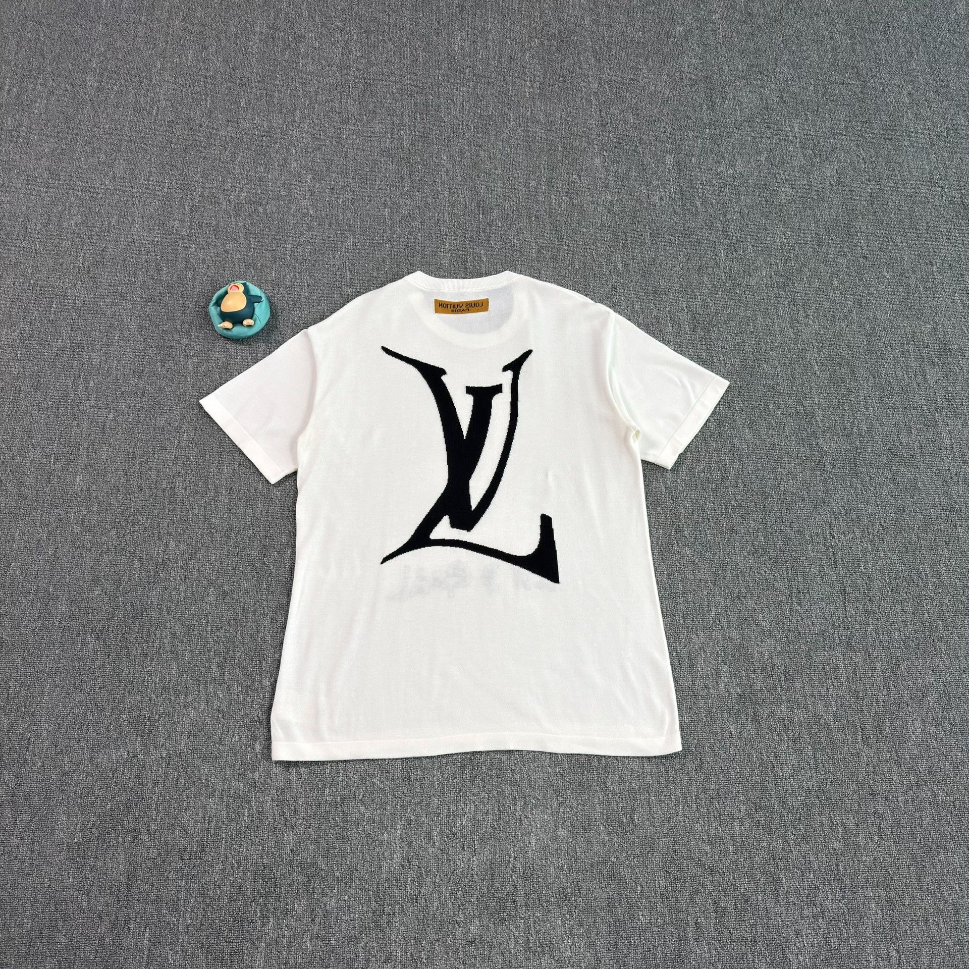 Louis Vuitton Louis Vuitton End Goal Logo Knit T-Shirt US M Size US M / EU 48-50 / 2 - 2 Thumbnail