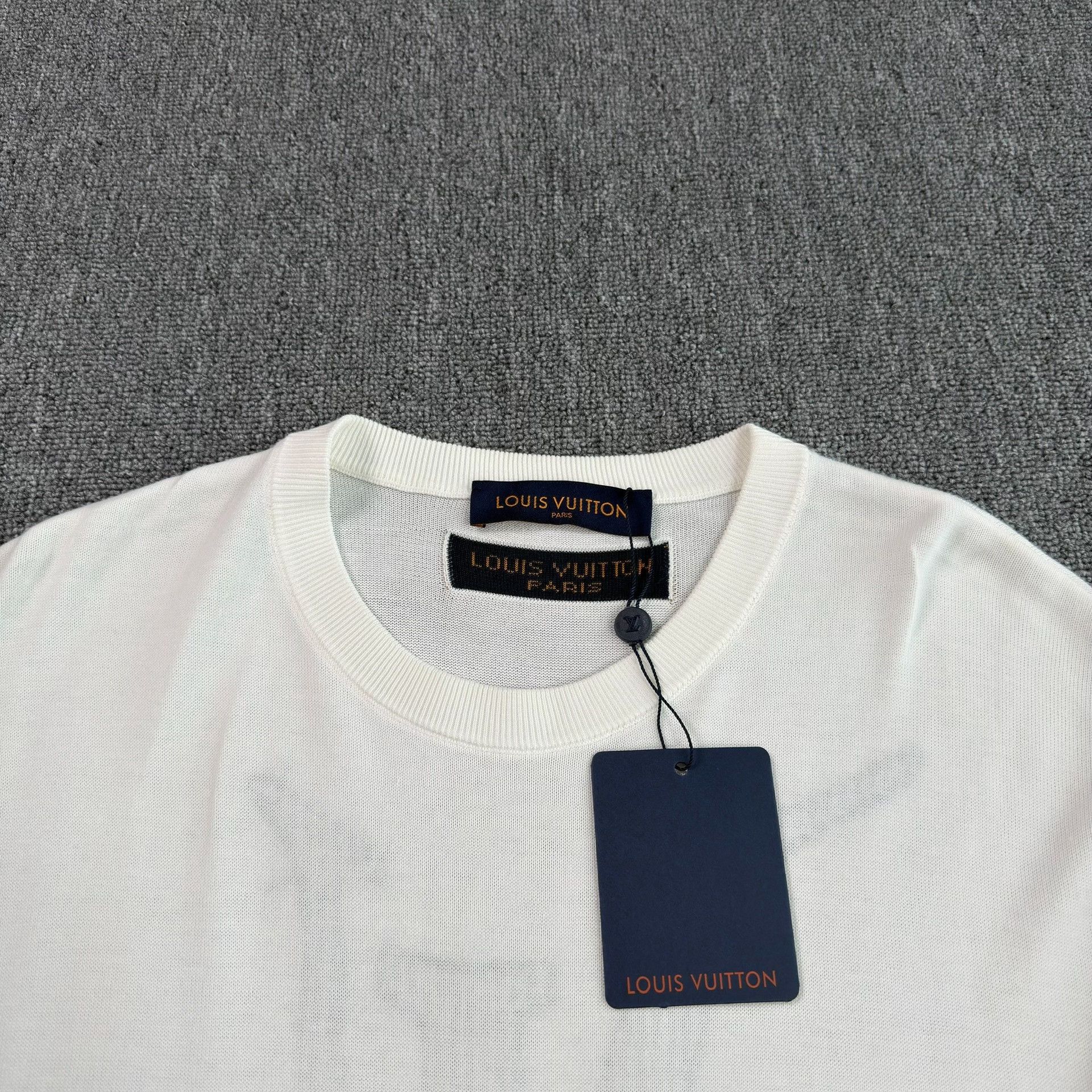 Louis Vuitton Louis Vuitton End Goal Logo Knit T-Shirt US M Size US M / EU 48-50 / 2 - 3 Thumbnail