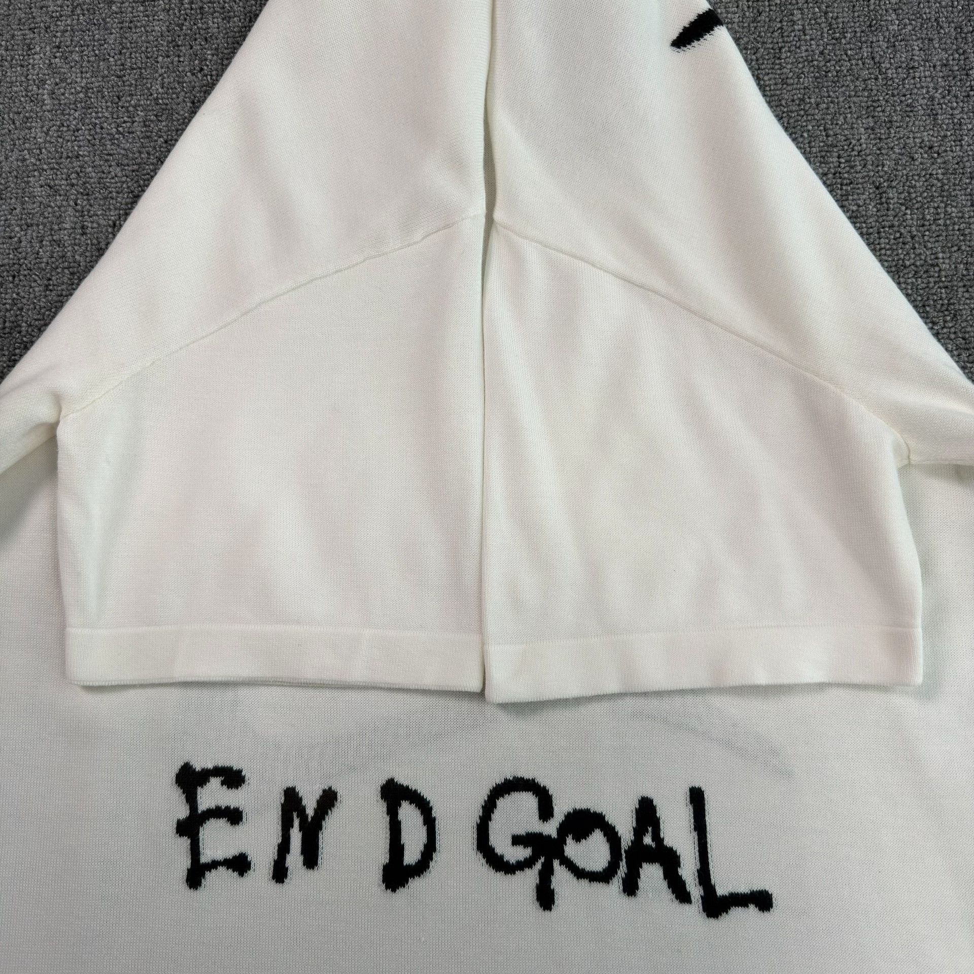 Louis Vuitton Louis Vuitton End Goal Logo Knit T-Shirt US M Size US M / EU 48-50 / 2 - 4 Thumbnail