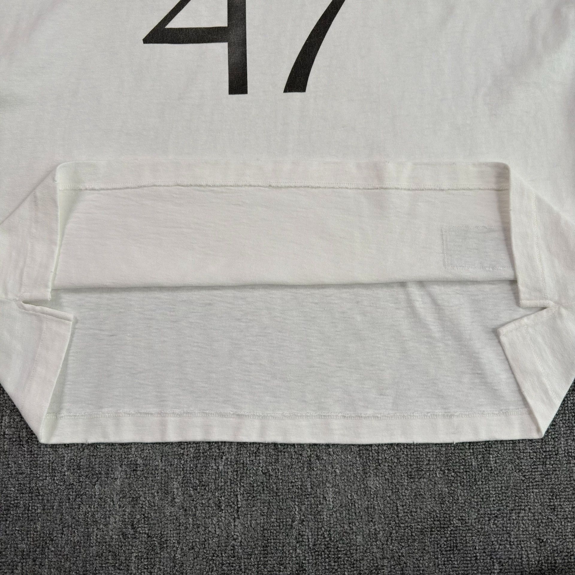 Dior Dior 47 Logo T-Shirt Size L Size US L / EU 52-54 / 3 - 5 Thumbnail