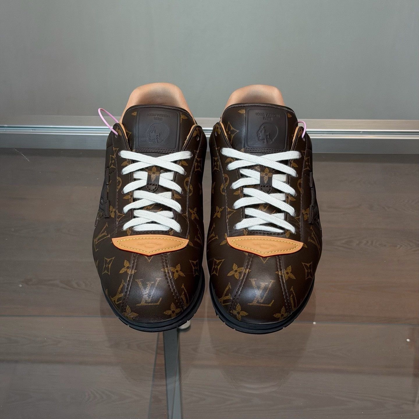 Louis Vuitton Louis Vuitton Lowtop Sneakers 10 Men Size US 10 / EU 43 - 2 Thumbnail