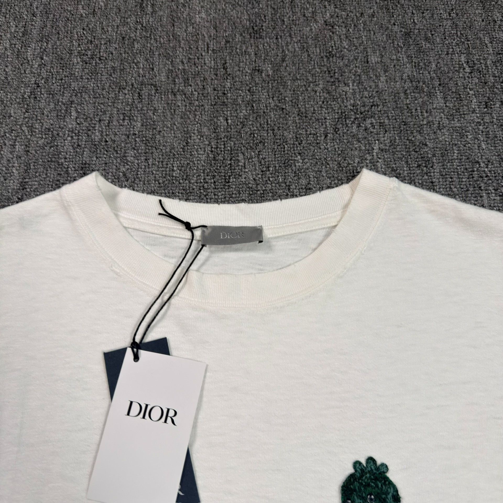 Dior Dior Dinosaur Pocket T-Shirt Size M Size US M / EU 48-50 / 2 - 3 Thumbnail