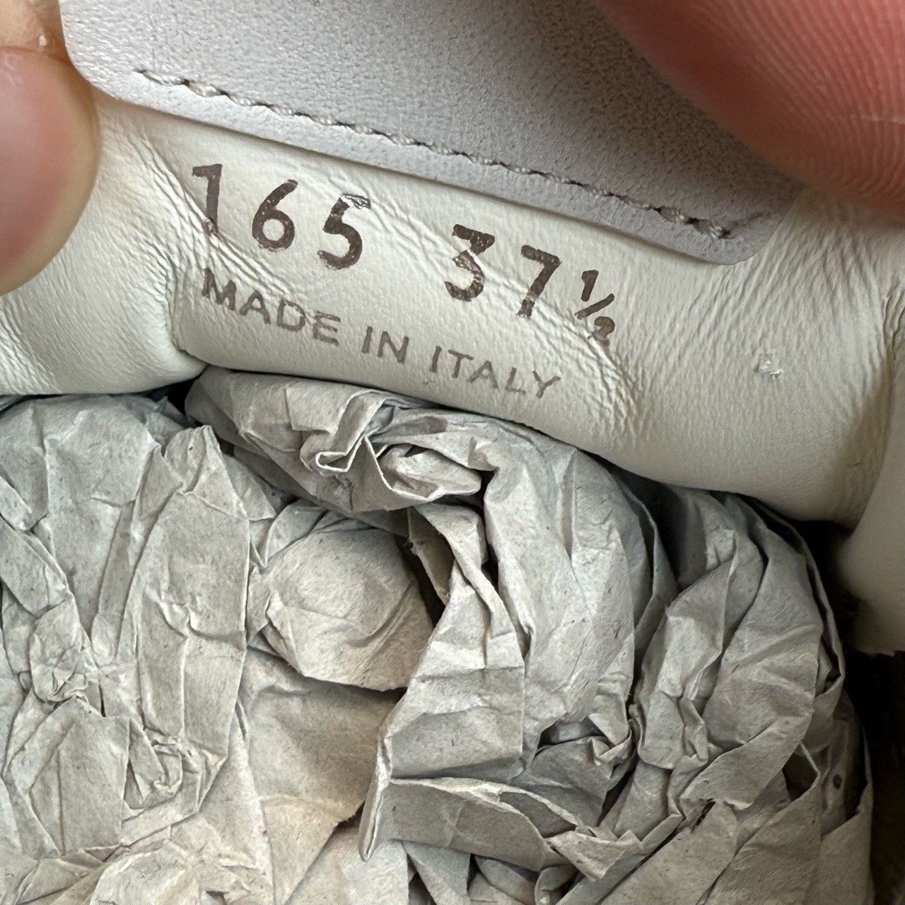 Miu Miu Miu Miu Collab White Lowtop Sneakers it_37-5 Women Size US 7.5 / IT 37.5 - 8 Thumbnail