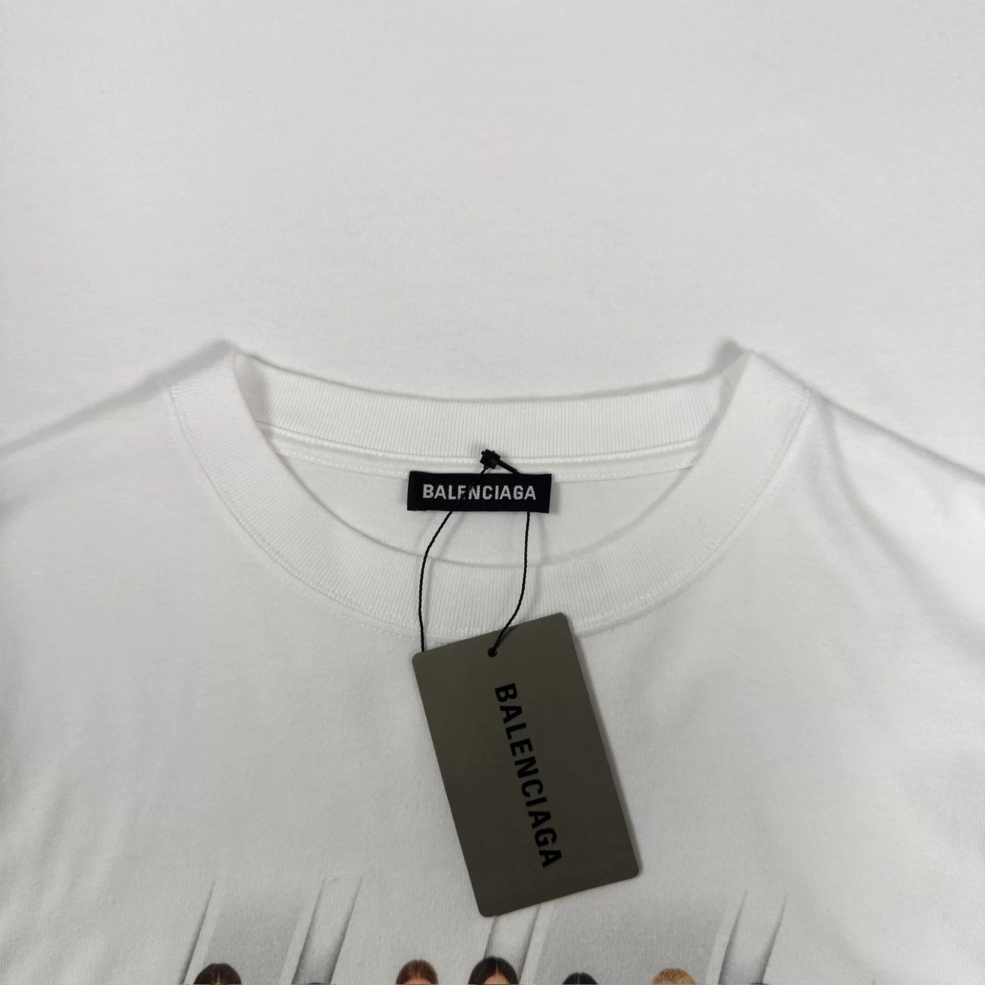 Balenciaga Balenciaga Crew Portrait Graphic T-Shirt S Size US S / EU 44-46 / 1 - 5 Thumbnail