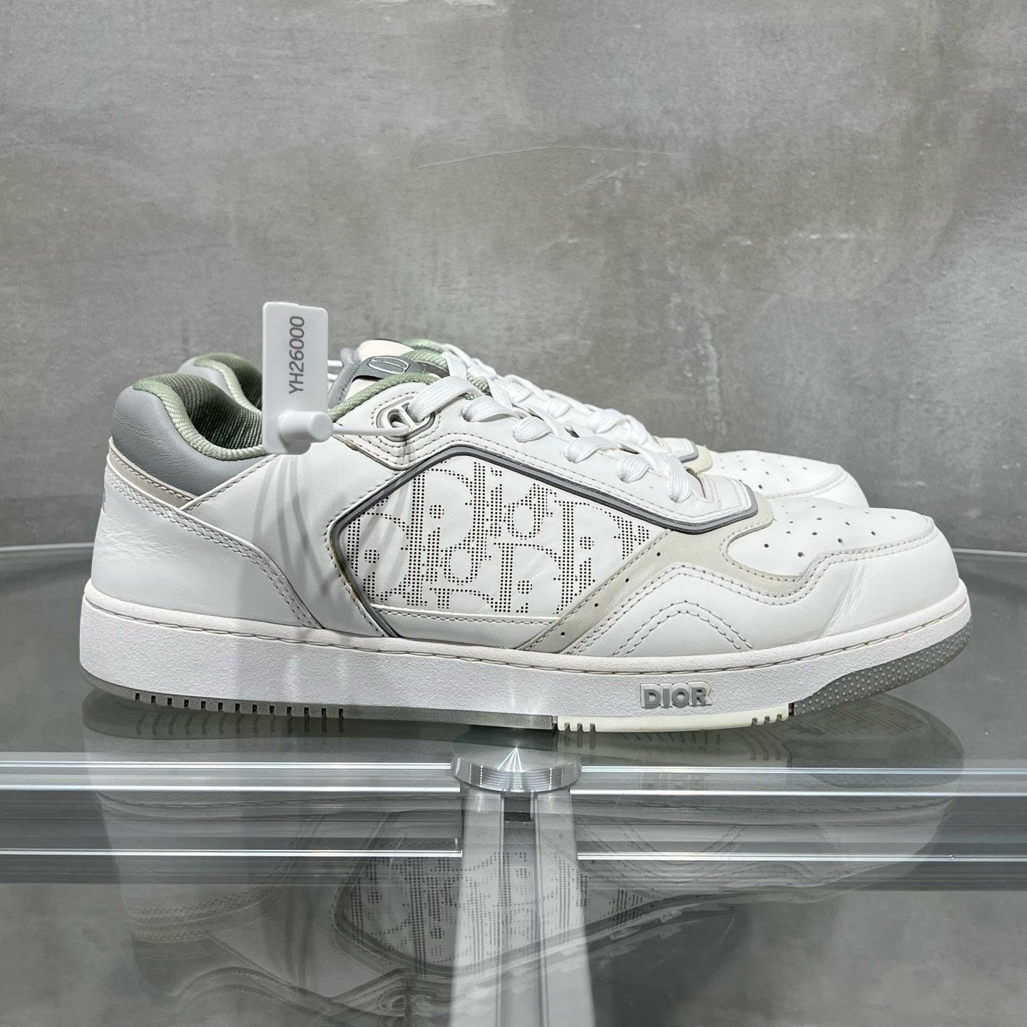Dior Dior White Lowtop Sneakers 9 Men Size US 9 / EU 42 - 4 Thumbnail