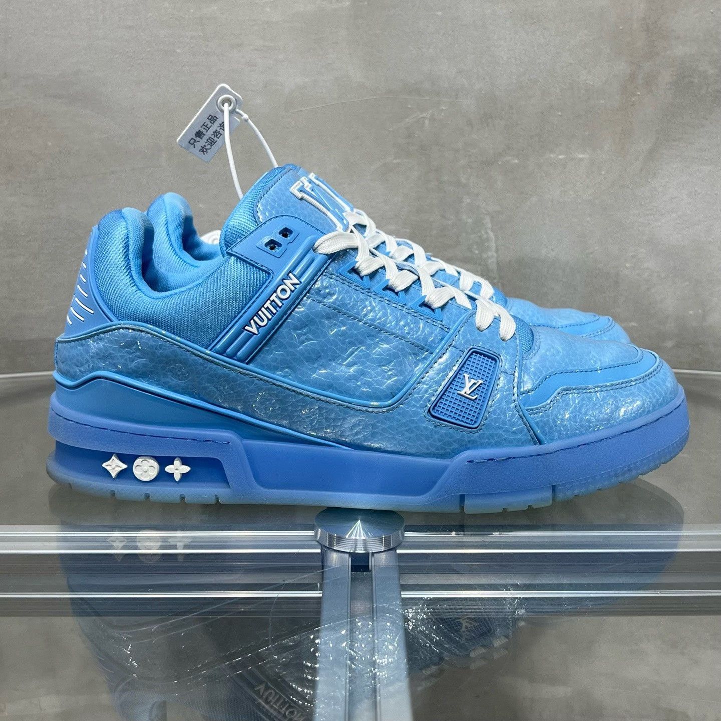 Louis Vuitton Louis Vuitton Training Blue Lowtop Sneakers 9 Men Size US 9 / EU 42 - 4 Thumbnail