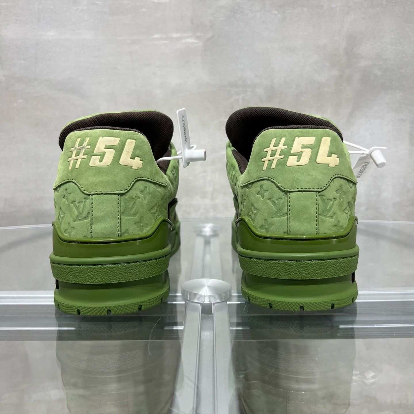 Louis Vuitton Louis Vuitton Training Green Lowtop Sneakers 6 Men Size US 6 / EU 39 - 6 Thumbnail