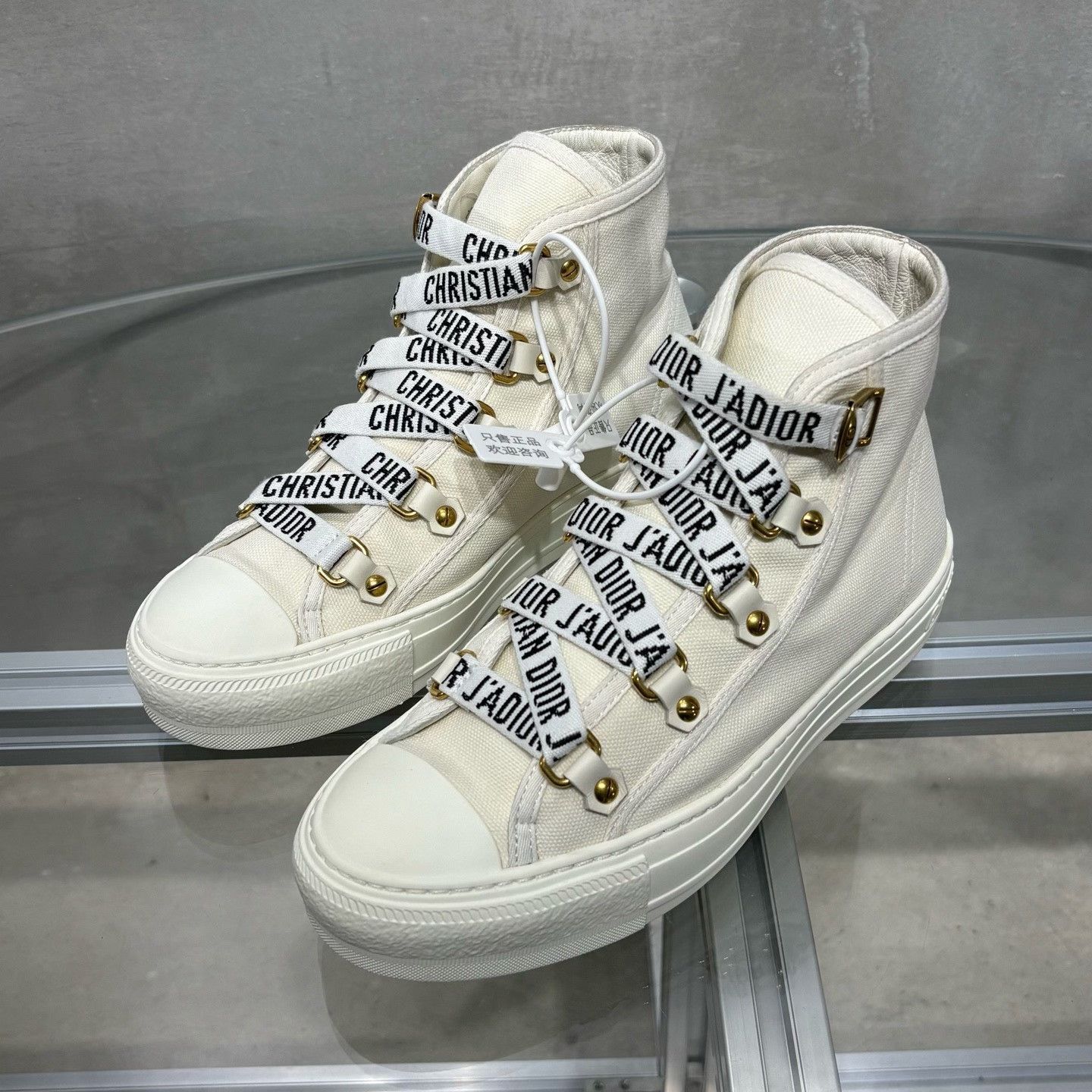 Dior Dior Canvas White Lowtop Sneakers it_36-5 Women Size US 6.5 / IT 36.5 - 2 Thumbnail