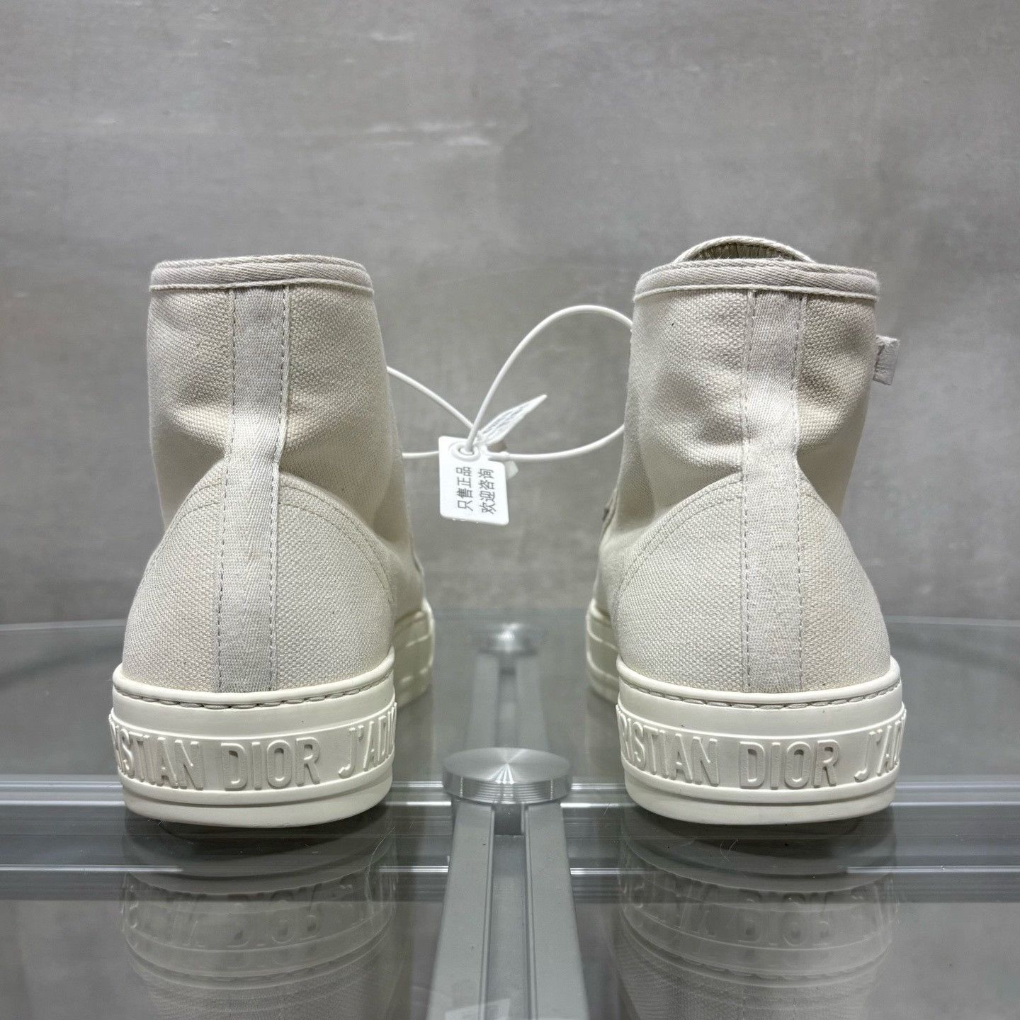 Dior Dior Canvas White Lowtop Sneakers it_36-5 Women Size US 6.5 / IT 36.5 - 6 Thumbnail