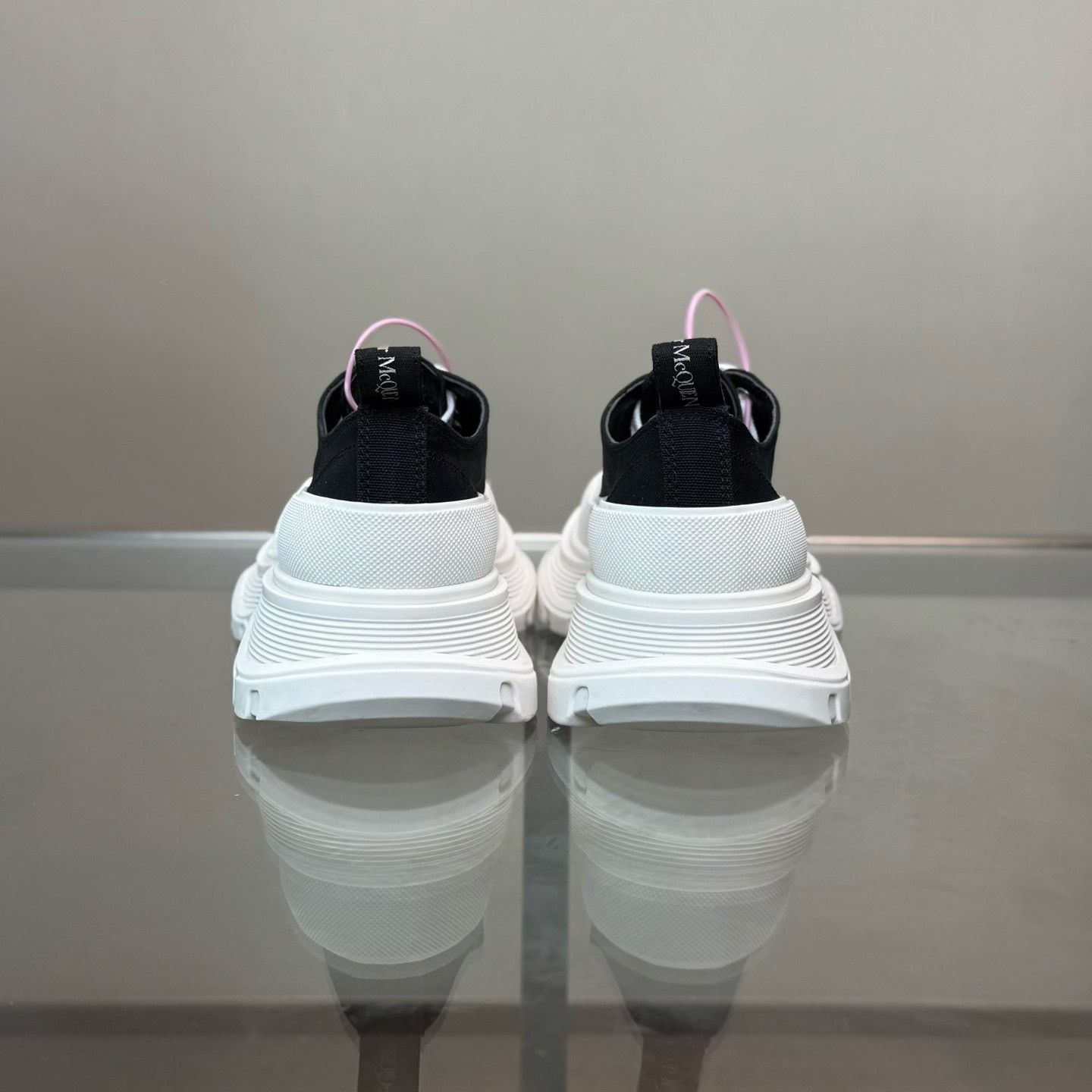 Alexander McQueen Alexander McQueen Canvas Black Lowtop Sneakers it_36 Women Size US 6 / IT 36 - 4 Thumbnail