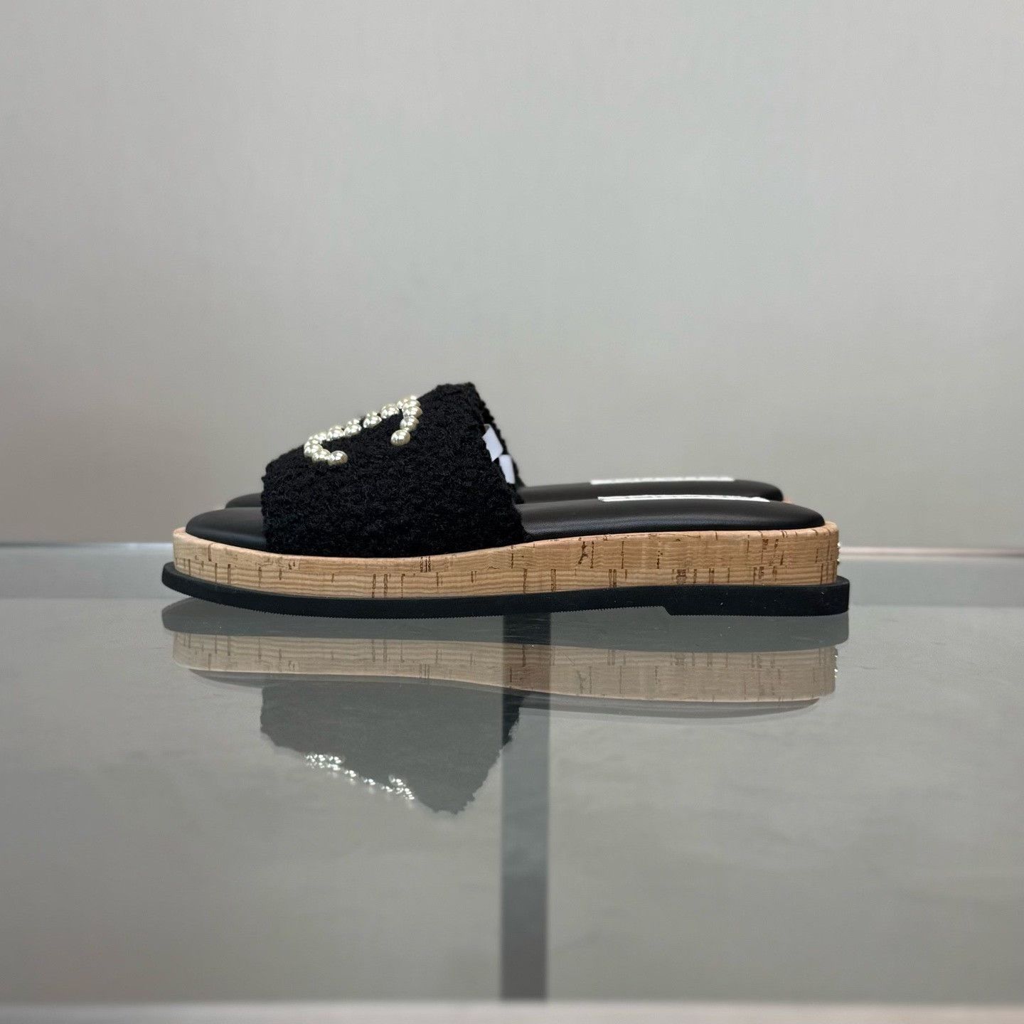 Chanel Chanel Black Sandals us_12 Women Size US 12 / IT 42 - 5 Thumbnail