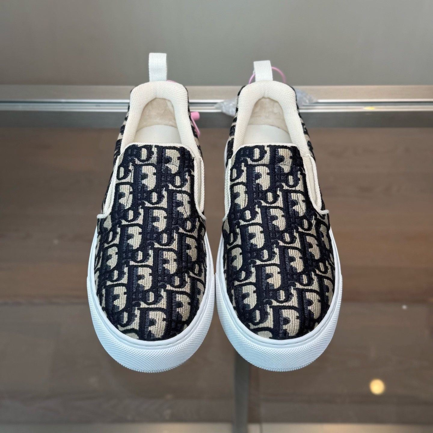 Dior Dior Blue Lowtop Sneakers it_37-5 Women Size US 7.5 / IT 37.5 - 5 Thumbnail