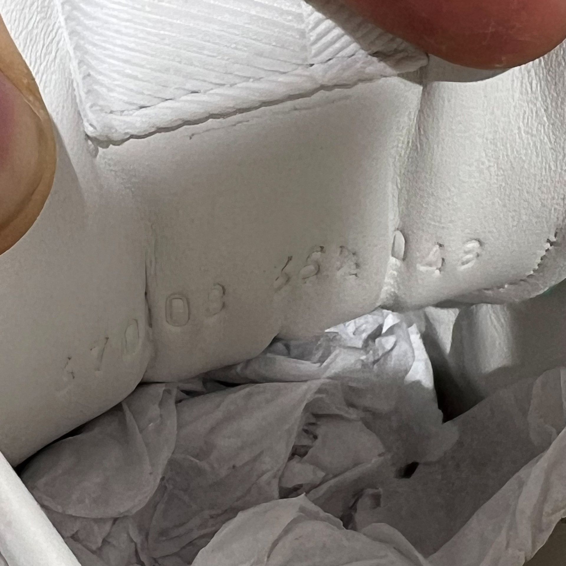 Gucci Gucci Embroidered White Lowtop Sneakers it_35-5 Women Size US 5.5 / IT 35.5 - 8 Thumbnail