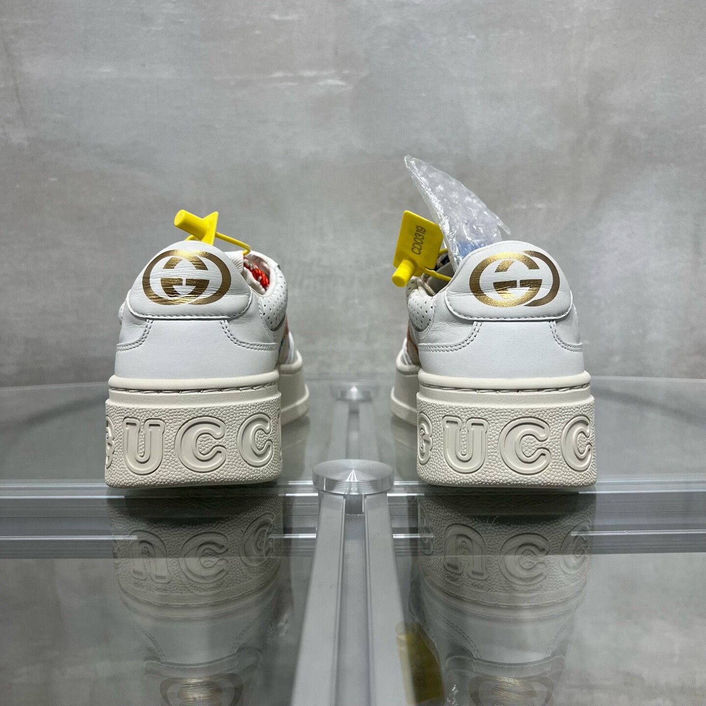 Gucci Gucci Embroidered White Lowtop Sneakers it_35-5 Women Size US 5.5 / IT 35.5 - 6 Thumbnail