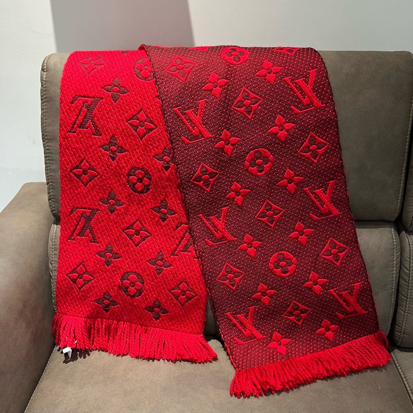 Louis Vuitton Louis Vuitton Wool Red Scarf one size Men Size ONE SIZE - 2 Thumbnail