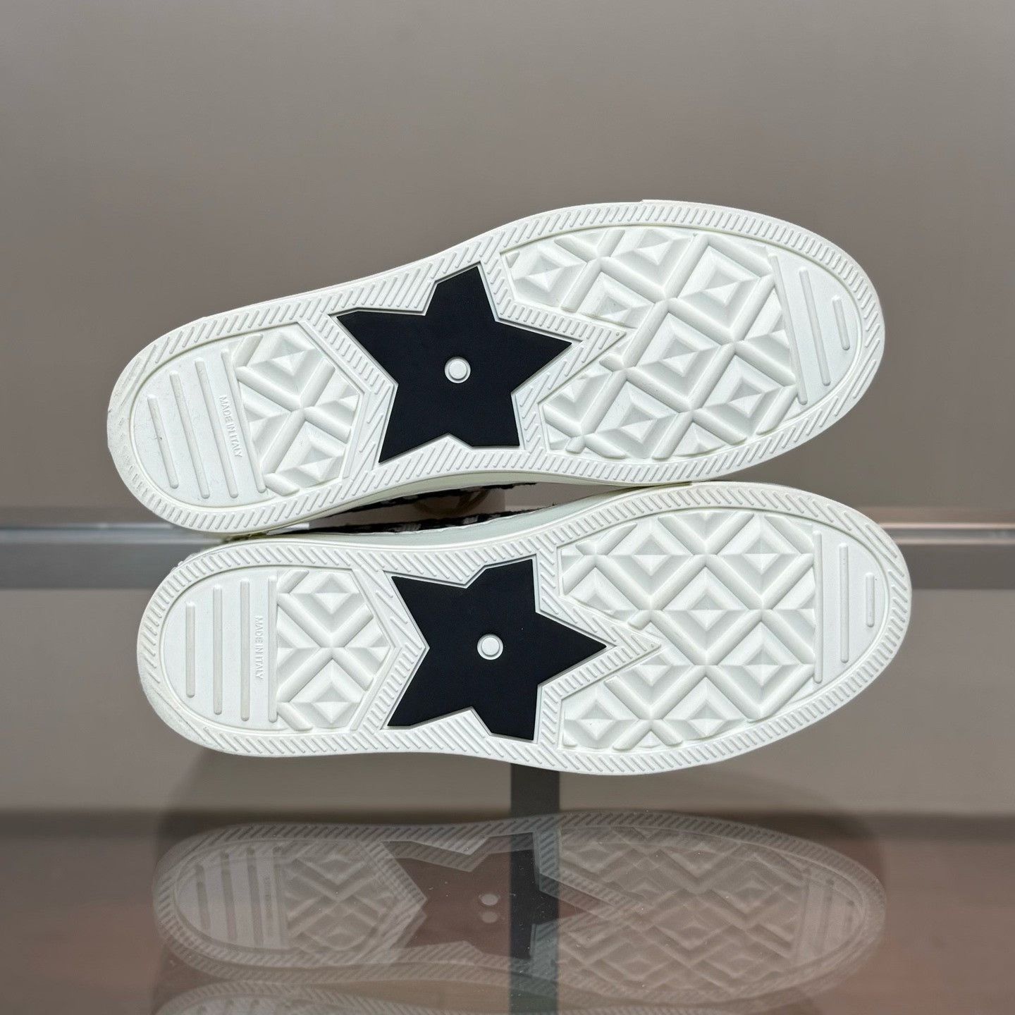 Dior Dior Lowtop Sneakers it_36 Women Size US 6 / IT 36 - 7 Thumbnail
