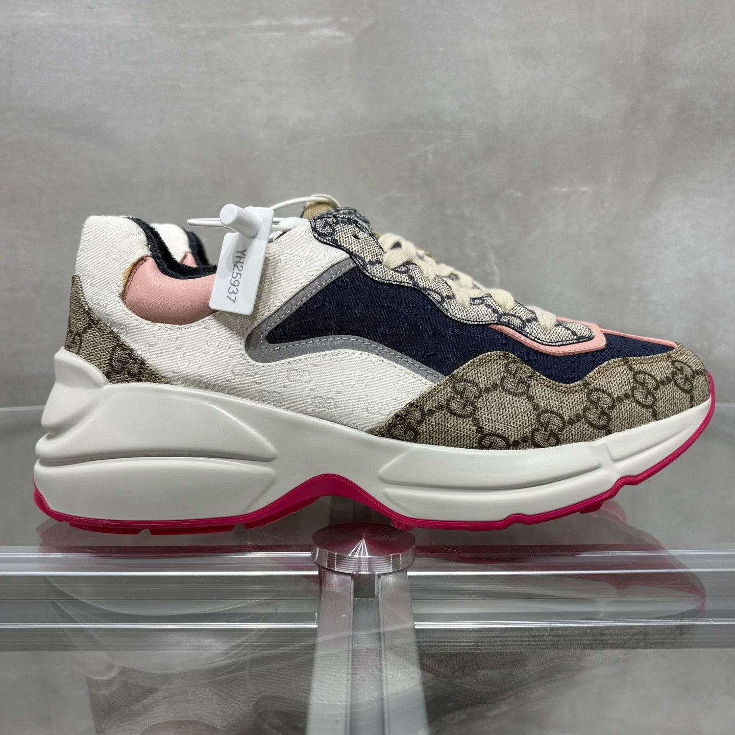Gucci Gucci Pink Lowtop Sneakers it_38 Women Size US 8 / IT 38 - 4 Thumbnail