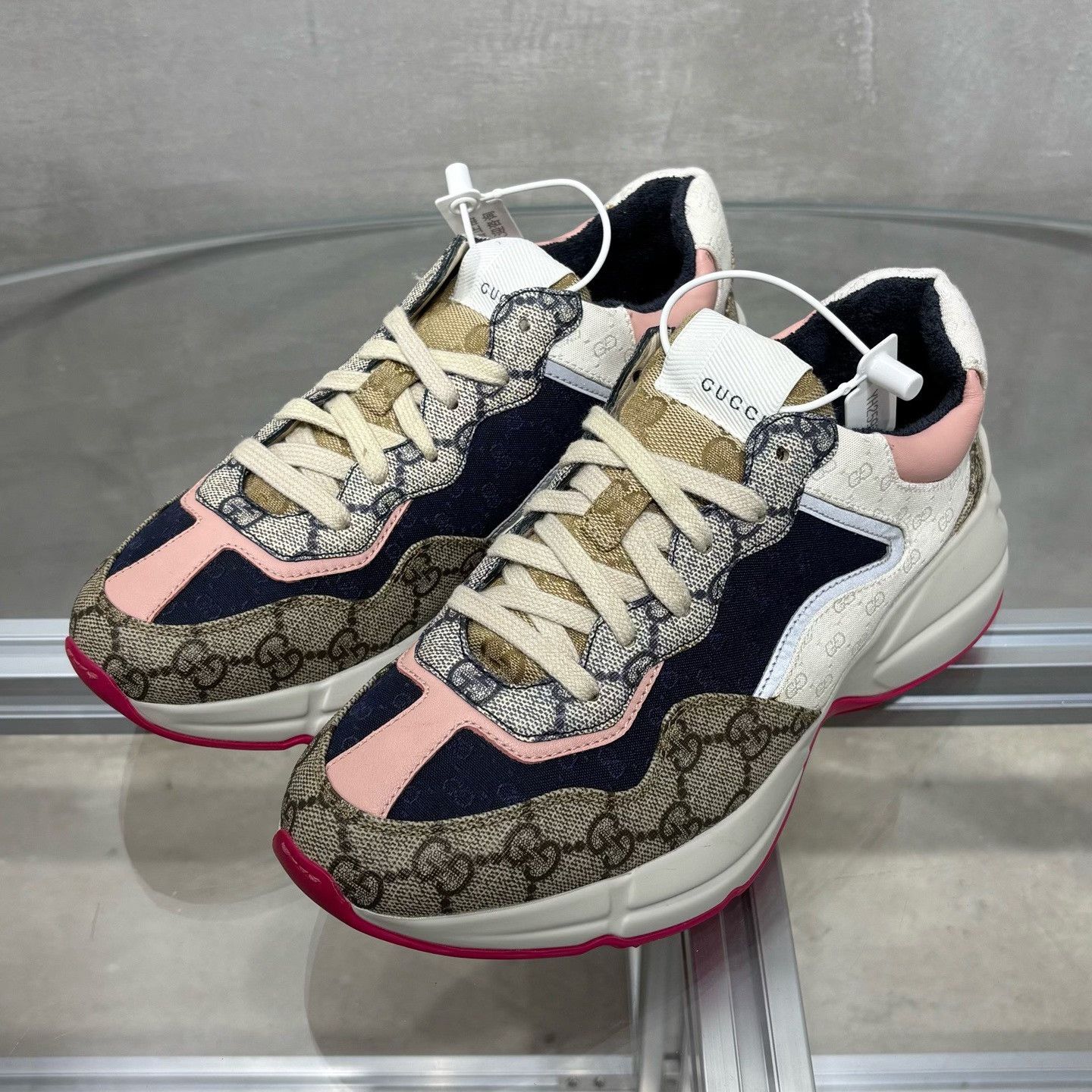 Gucci Gucci Pink Lowtop Sneakers it_38 Women Size US 8 / IT 38 - 2 Thumbnail