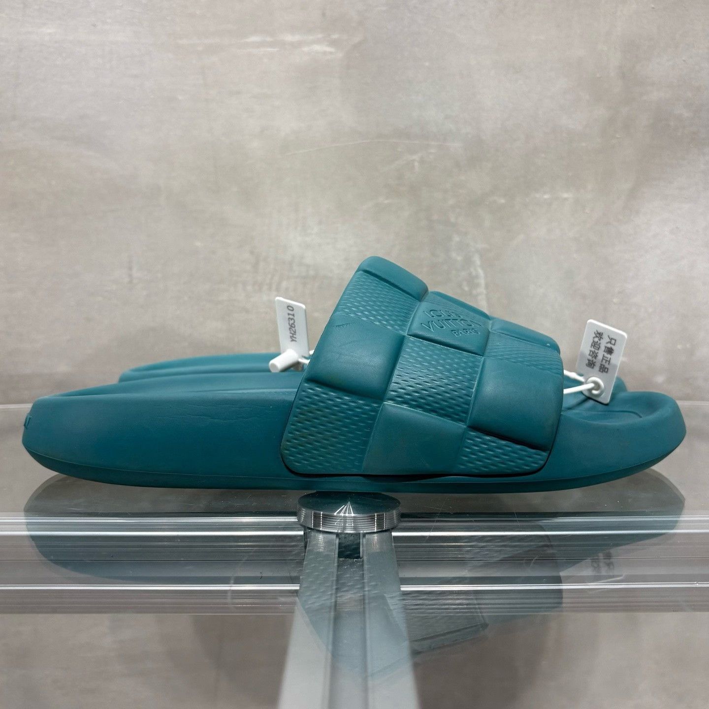Louis Vuitton Louis Vuitton Green Sandals it_40 Women Size US 10 / IT 40 - 4 Thumbnail