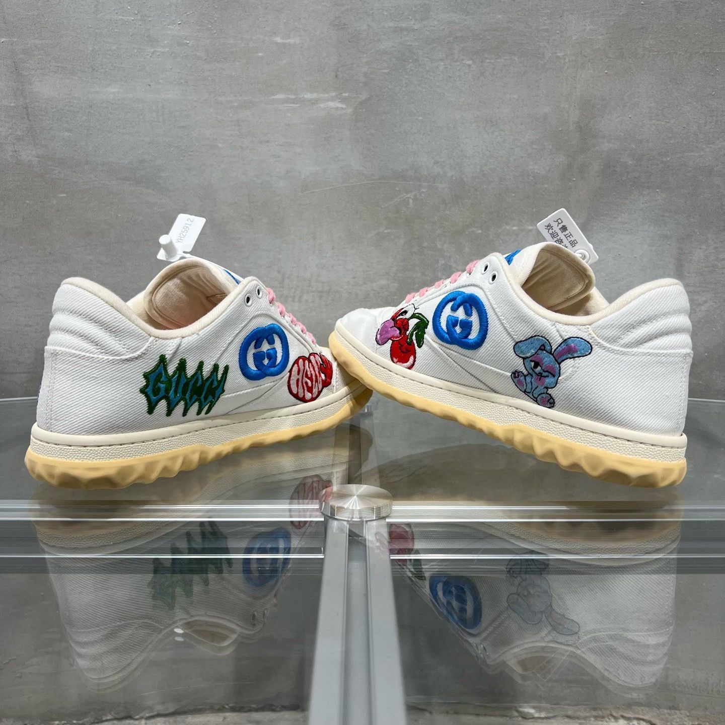 Gucci Gucci Graphic White Lowtop Sneakers 5.5 Men Size US 5.5 / EU 38 - 5 Thumbnail