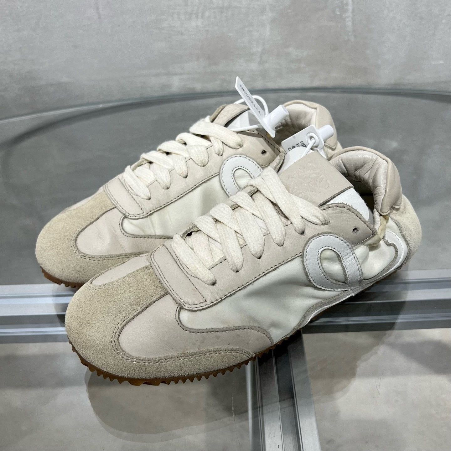 Loewe Loewe Casual White Lowtop Sneakers it_35 Women Size US 5 / IT 35 - 2 Thumbnail