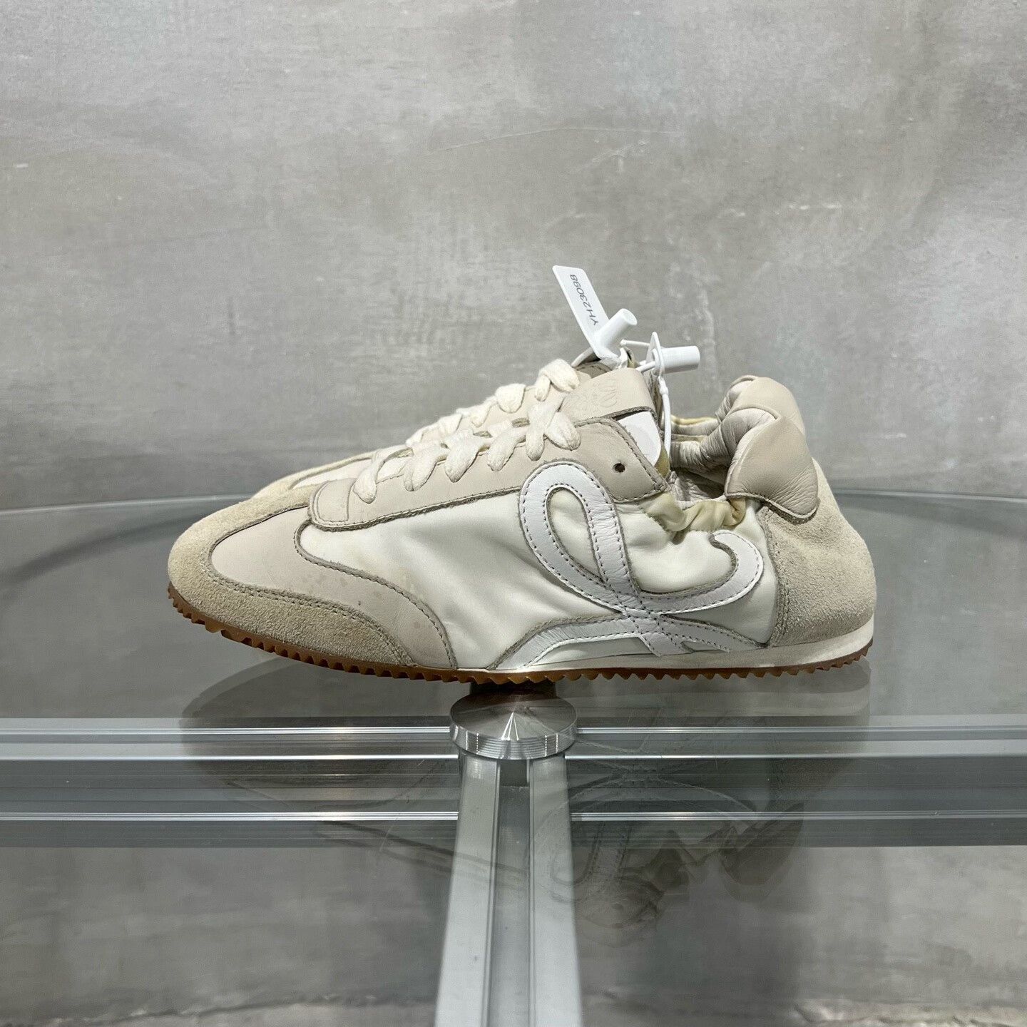 Loewe Loewe Casual White Lowtop Sneakers it_35 Women Size US 5 / IT 35 - 3 Thumbnail