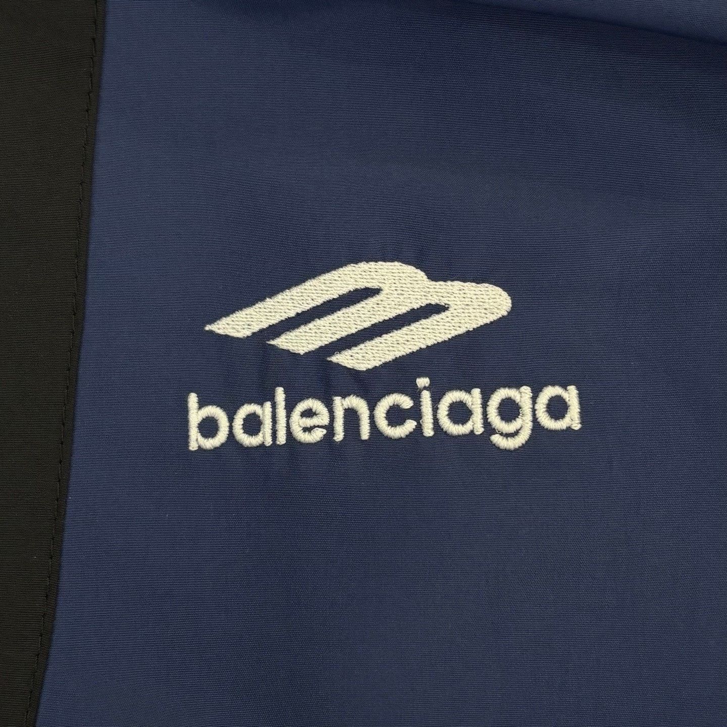 Balenciaga Balenciaga Multi Light Jacket l Men Size US L / EU 52-54 / 3 - 6 Thumbnail