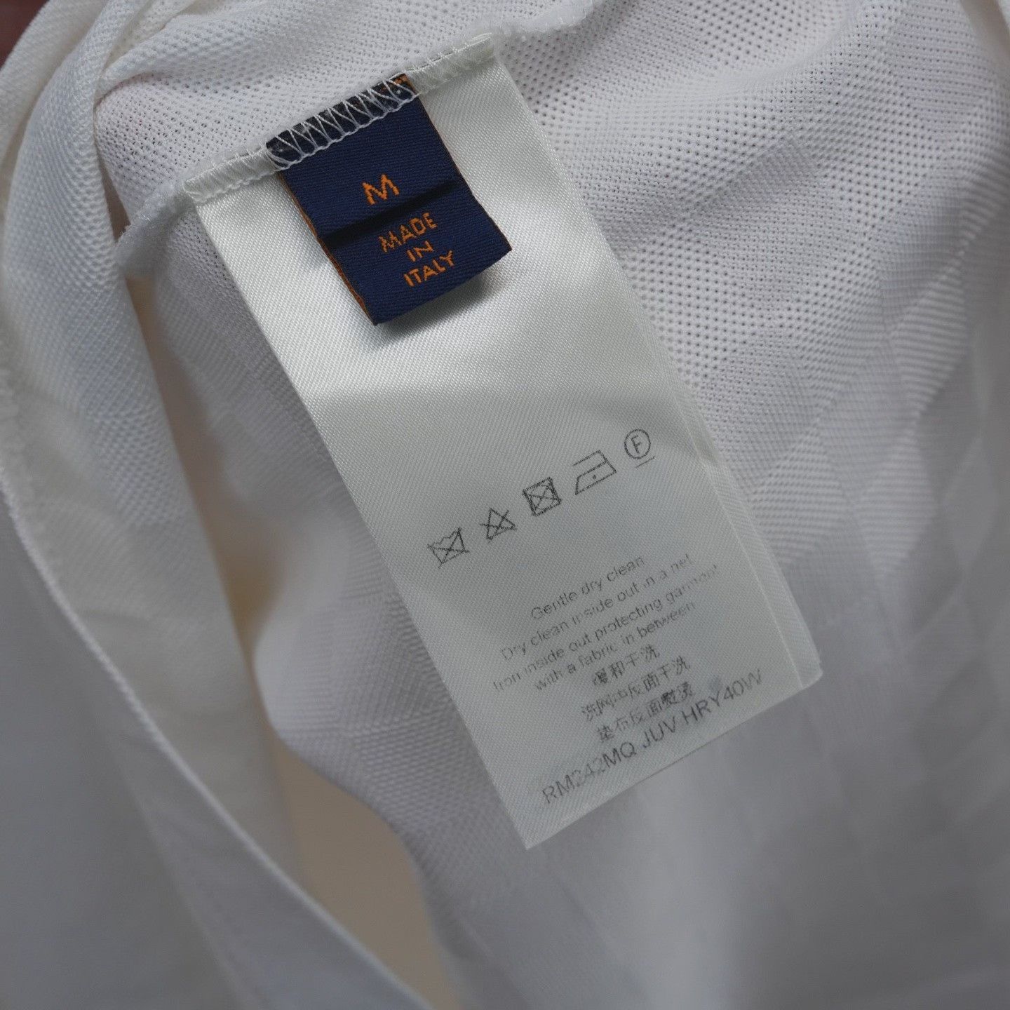 Louis Vuitton Louis Vuitton Embroidered White T-Shirt m Men Size US M / EU 48-50 / 2 - 4 Thumbnail
